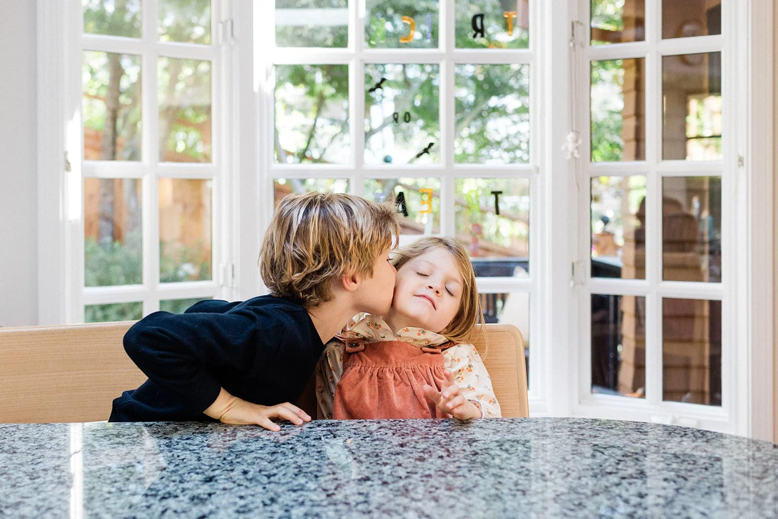 LindseyDenmanPhoto_Family_In_Home_221023_0028_websize.jpg