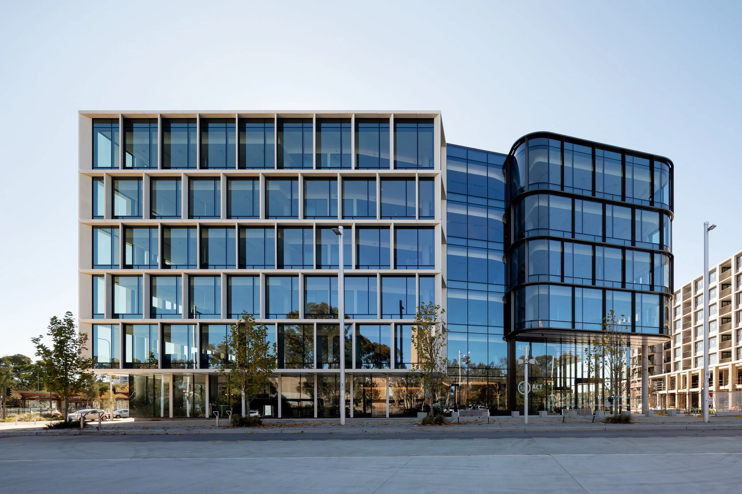 480 Northbourne Ave, Dickson ACT
designed by Bates Smart, developed by DOMA - (Role - Project Director)