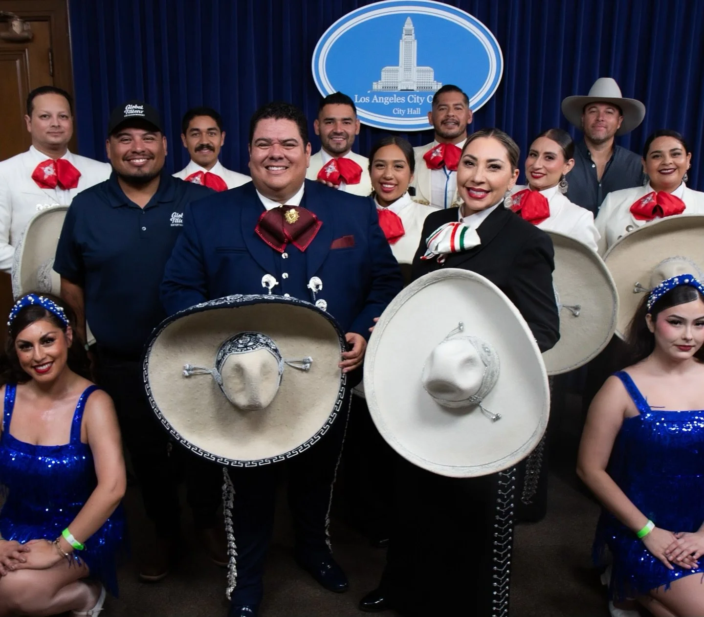 Viva M&eacute;xico from the City of Los Angeles El Grito 2025 🇲🇽✨

This past Saturday we celebrated at City Hall with performances by Majo Aguilar, Julian Torres, and more, along with the official Grito de Dolores ceremony.
@juliantorres_oficial 
@