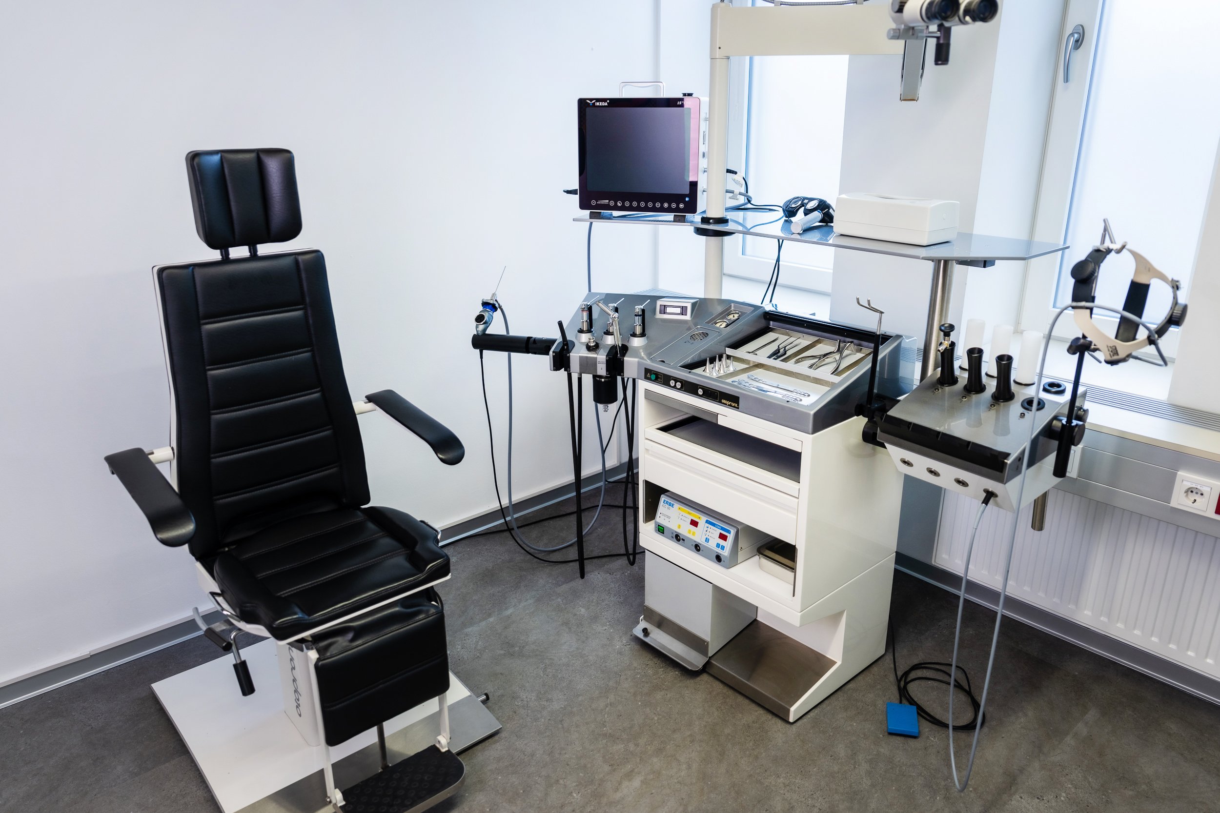 HNO Dr.med. René Fischlechner. Behandlungsraum Praxis Hall in Tirol.