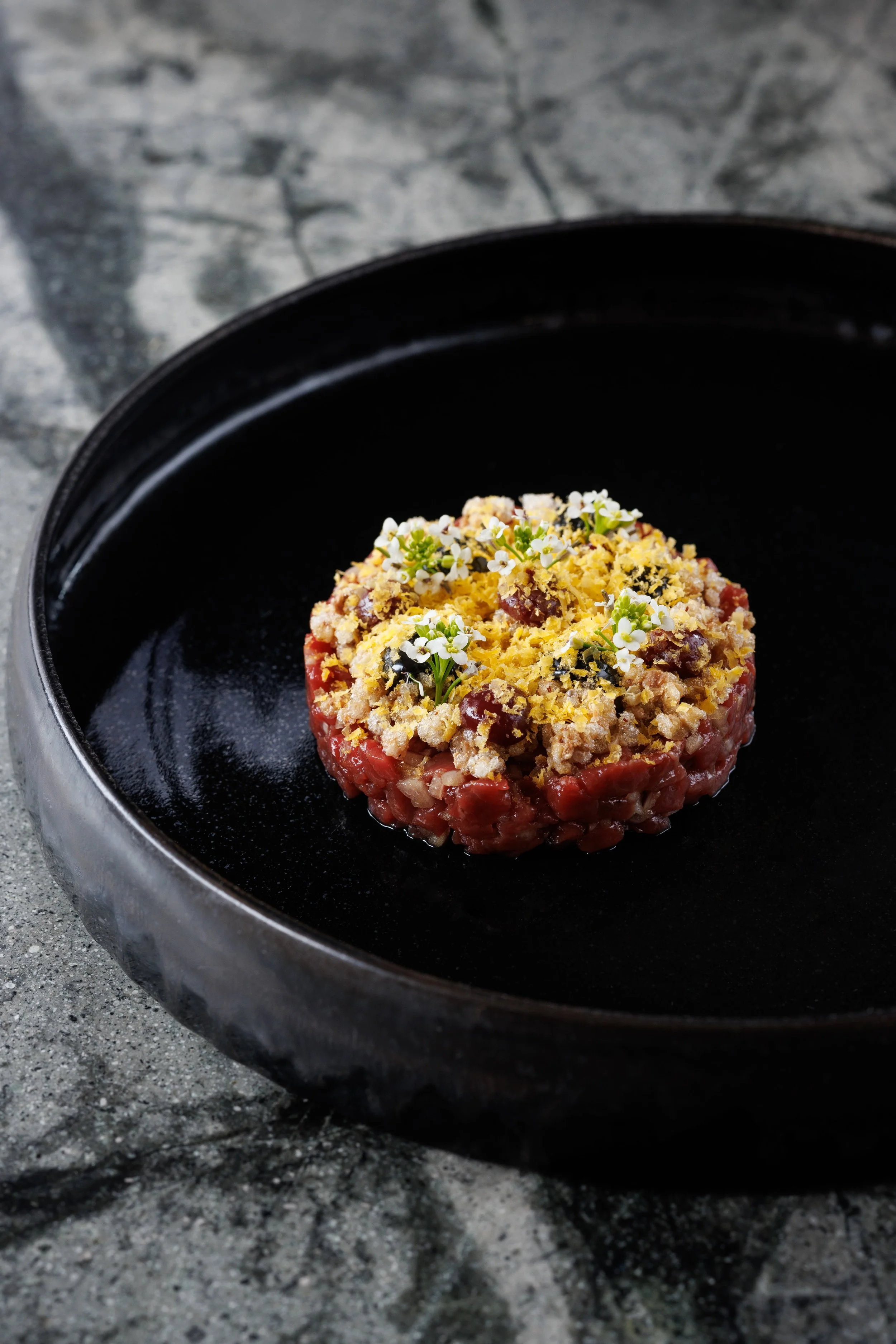 Aryeh_Entrée_Wild shot venison tartare credit Babiche Martens 01.jpeg