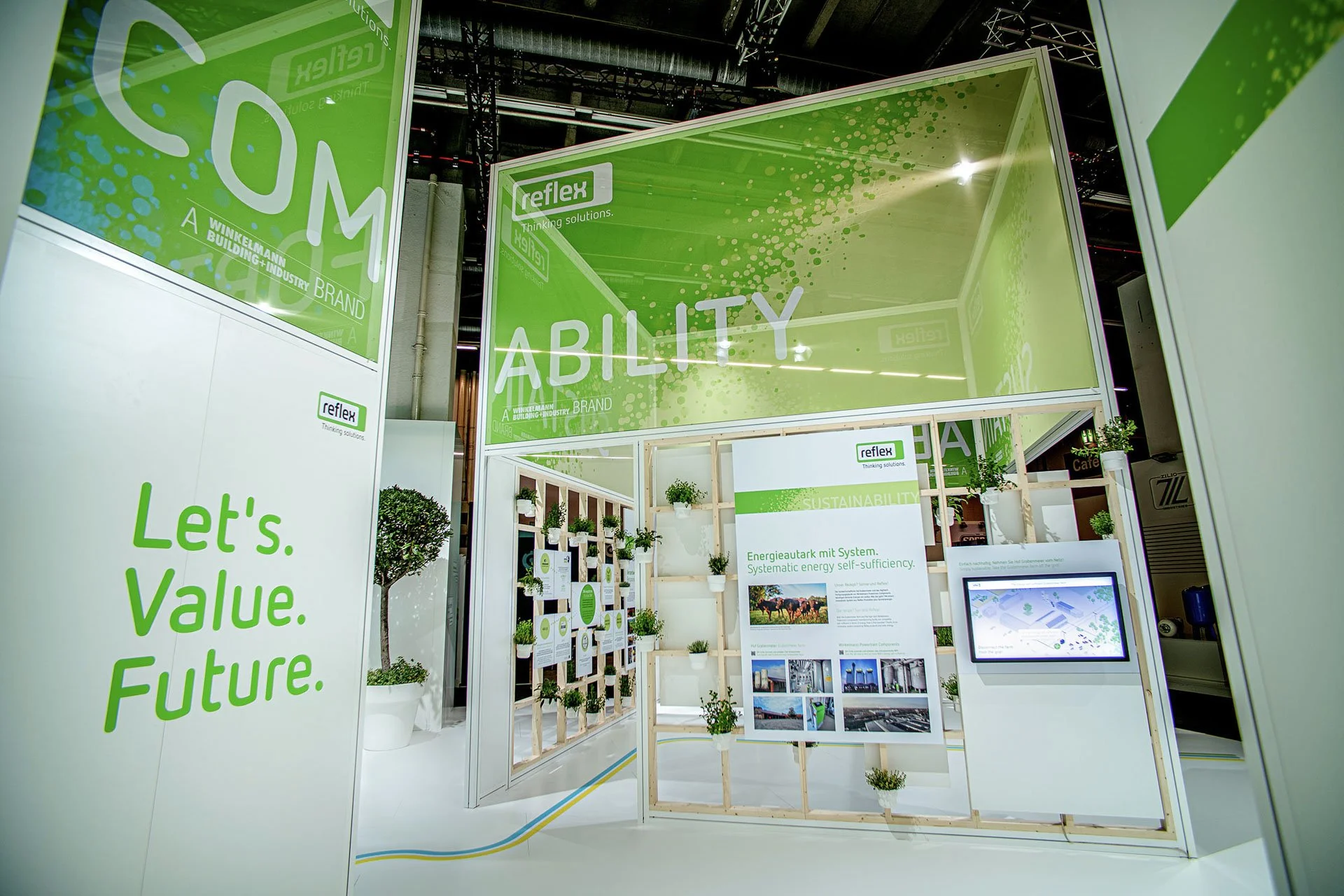 Motivik und Standdesign unterstützen die Hauptmessethemen, in diesem Fall Sustainability