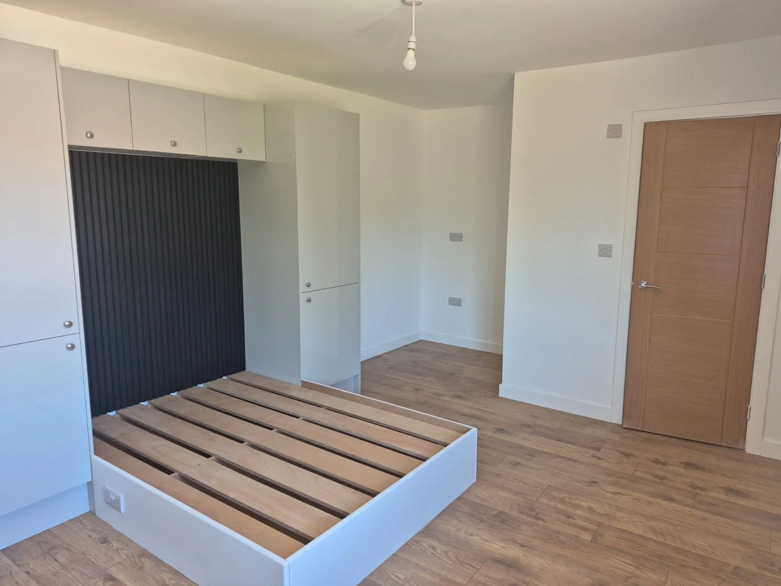 a bedroom 2.jpg