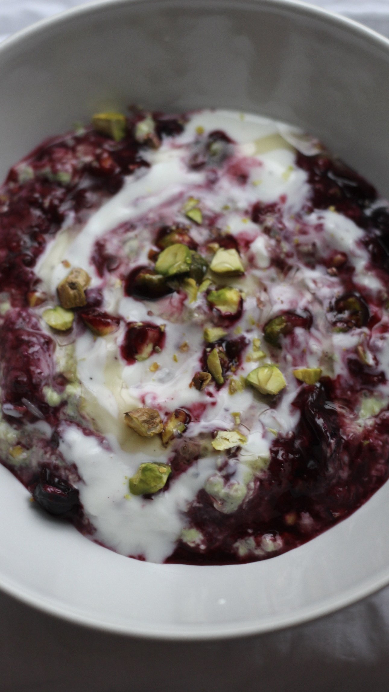 Matcha & Pistachio Overnight Oats with Lemon & Blueberry Compote