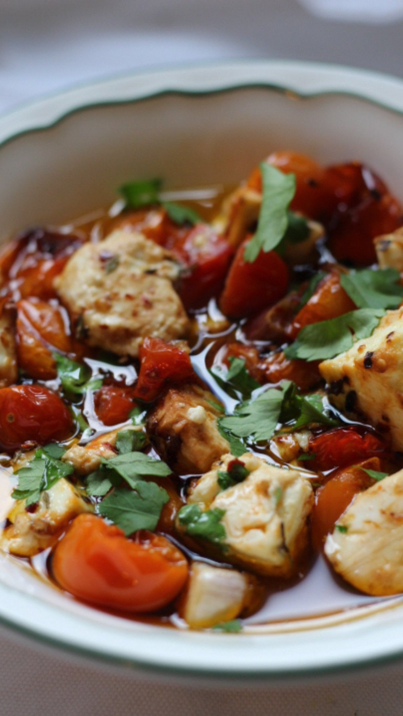 Super Simple: Roasted Garlic, Feta & Tomato in Extra Virgin Olive Oil