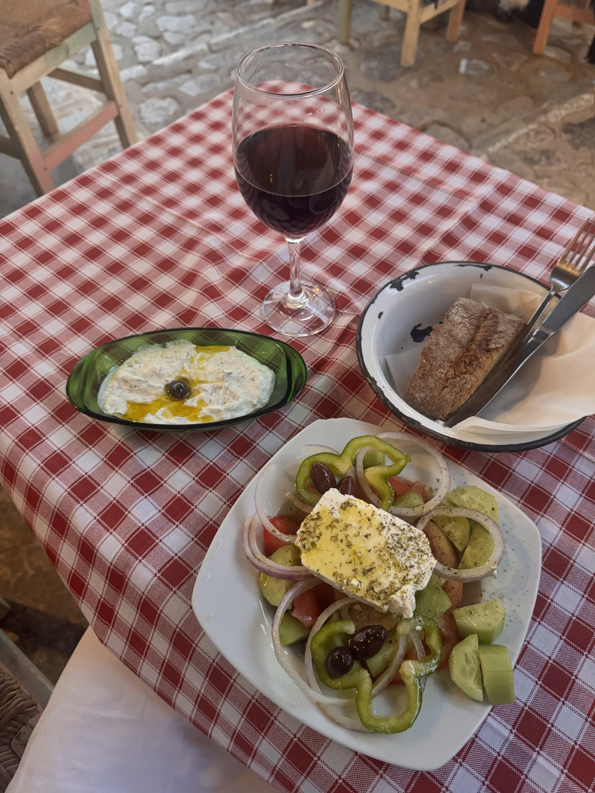 Where to Eat in Hydra: A Favourite List