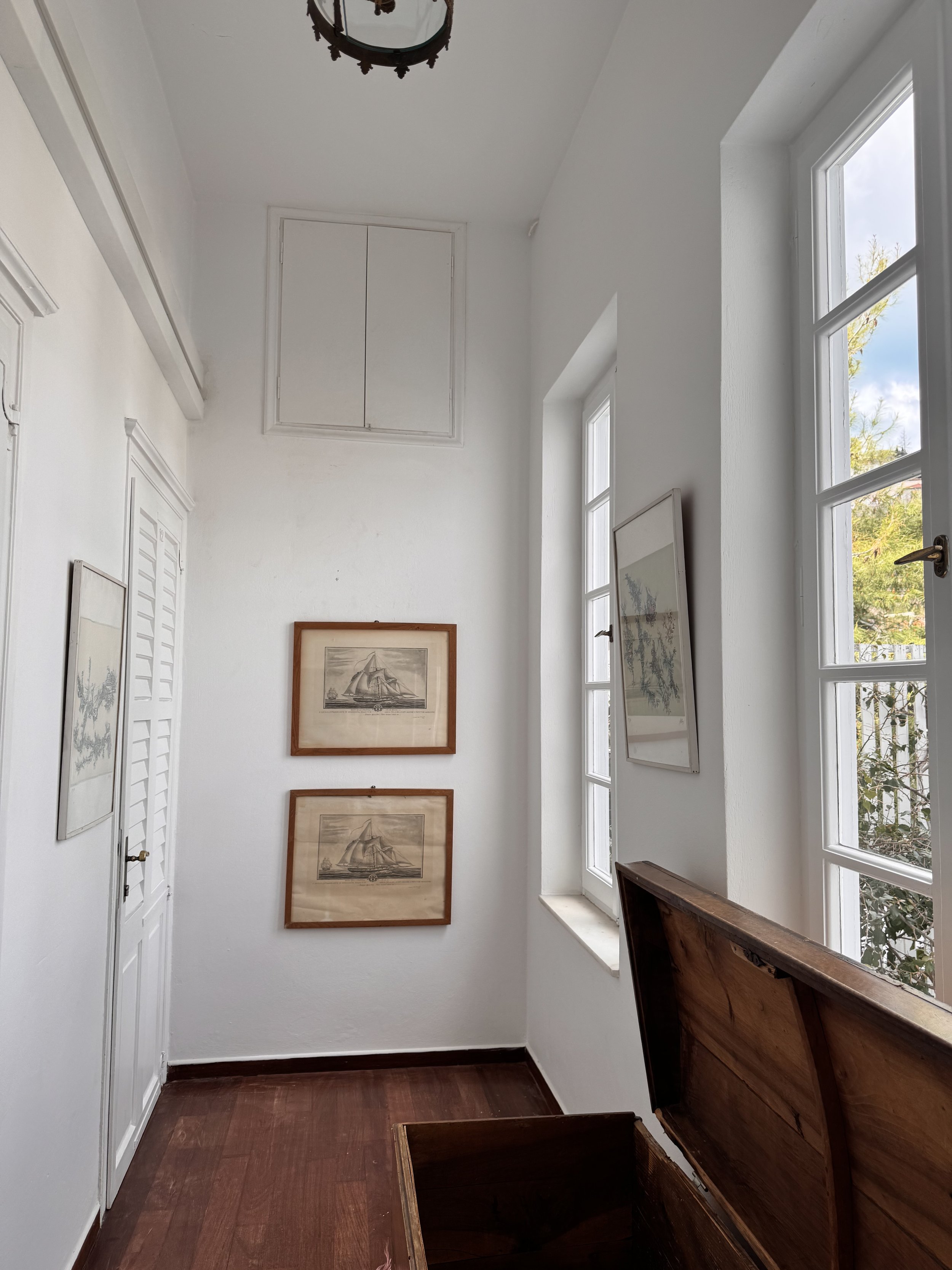 Hotel Miranda, Hydra — A Quiet Stay in the Old Town
