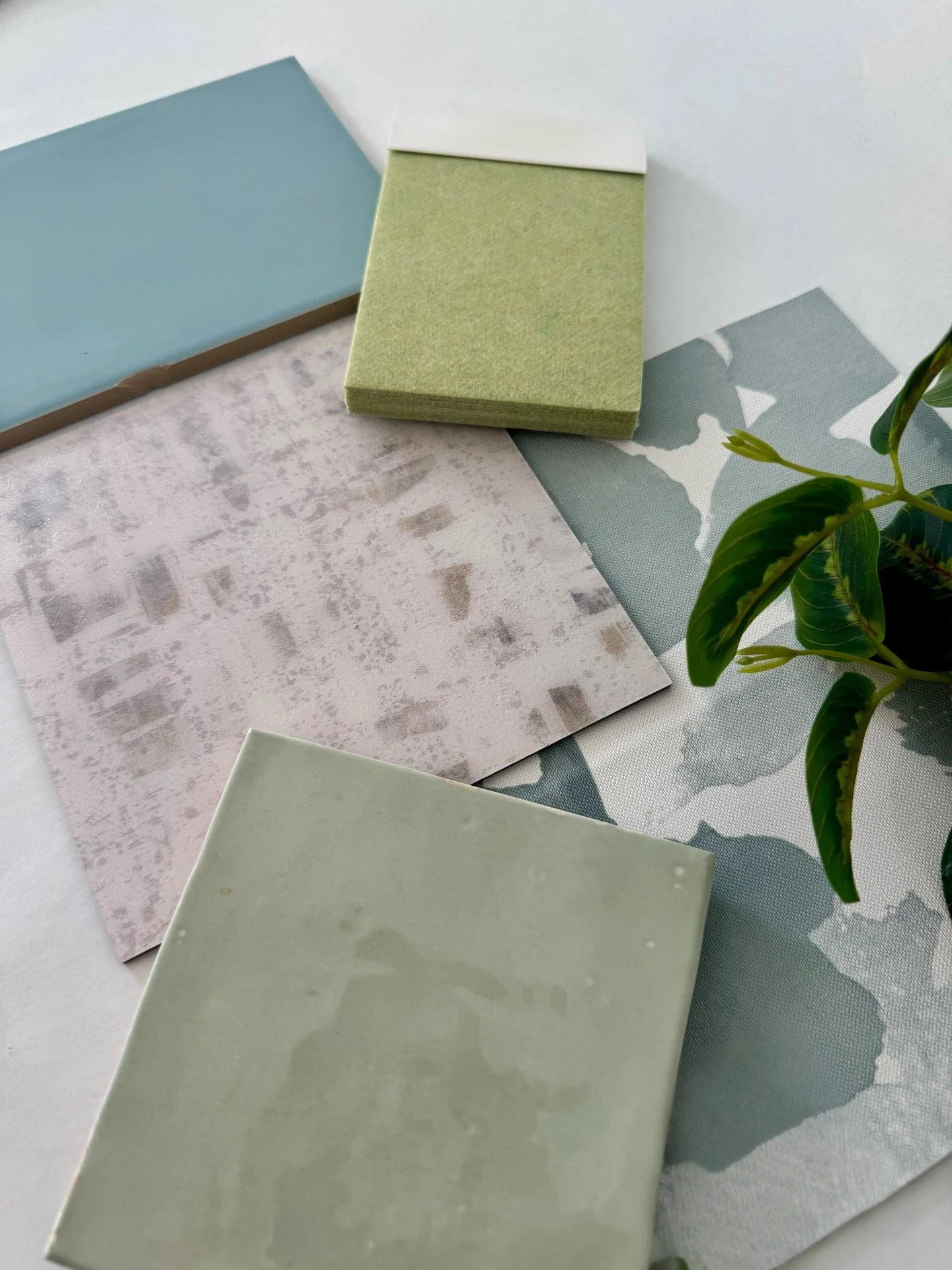 A little color to welcome the first day of spring. 🌿

#BurWildesign #BurWilConstructionCompany #design #designbuild 
#constructioncompany #Tennessee #Virginia #Bristol #knoxville