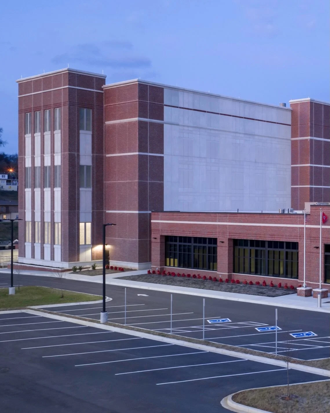 Replacing an outdated facility, the new Hamblen County Justice Center brings together a courthouse and detention center in one modern, efficient space.

Construction Manager: BurWil Construction
Architect: Moseley Design
General Contractor: Blaine Co