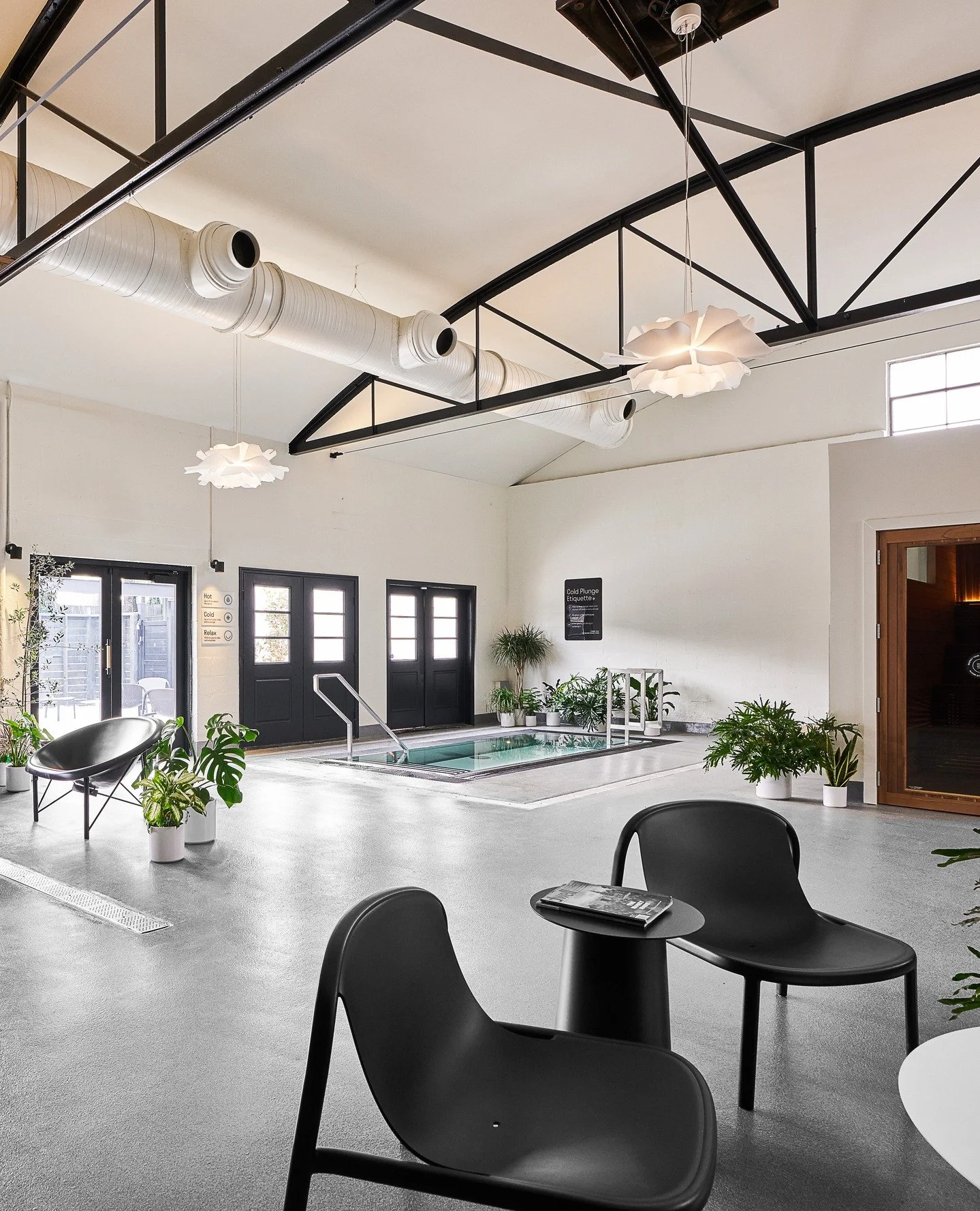 We&rsquo;re excited to finally share Sauna House Knoxville! Once part of The Historic Sanitary Laundry complex, this space has been transformed into a 
wellness destination.✨

Architect &amp; Construction: BurWil 
Interior design: @lauderdaledesigngr