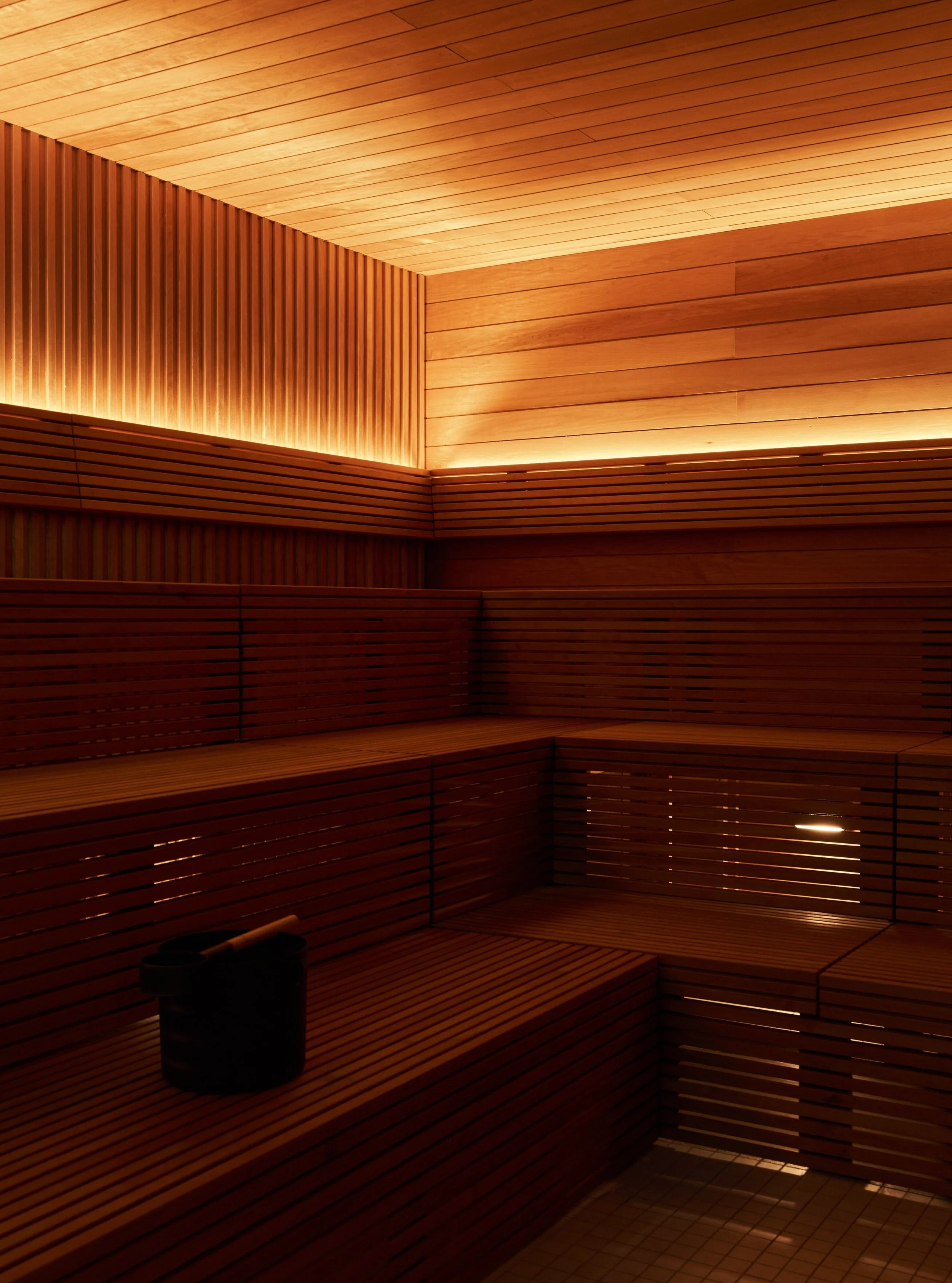 A little light, a lot of ambiance. A closer look at the lighting at Sauna House Knoxville. Warm, calming, and just the right amount of glow. ✨

 
#BurWilDesign #BurWilConstructionCompany 
#Tennessee #Virginia #Bristol #Knoxville