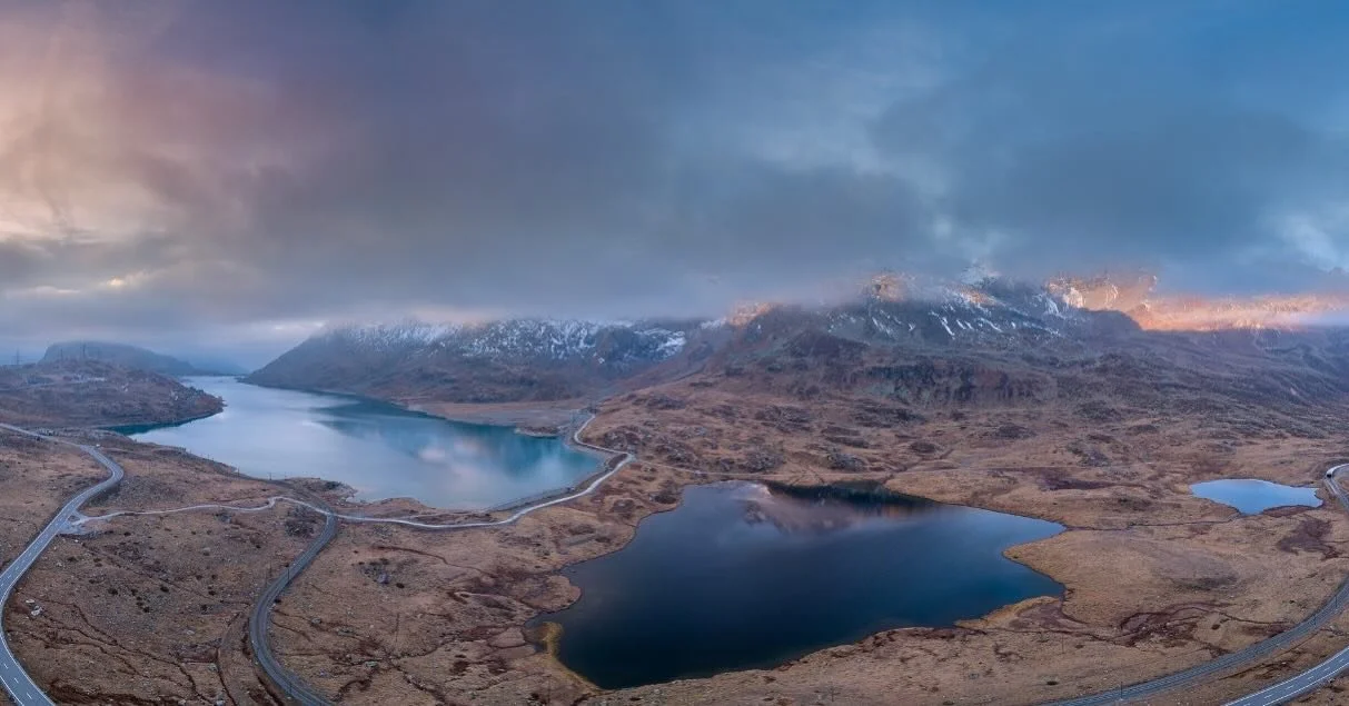 Drohnenpanorama aus 17 Einzelaufnahmen🔥📸

#sonyalpha #sony #sonyphotography #sigmaart #landschaftsfotografie #landscapephotography #nachtfotografie #nightphotography #naturephotography #natur #sonnenuntergang #schnee #eis #bergwelt #schweiz #bergse