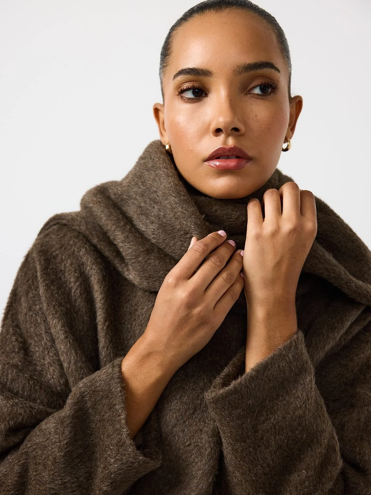 RAW @celeste__am for @tuclothing 📸
-
@emilyboyles_styling 
@hollyturnerstylist 
@lou_seymourmua