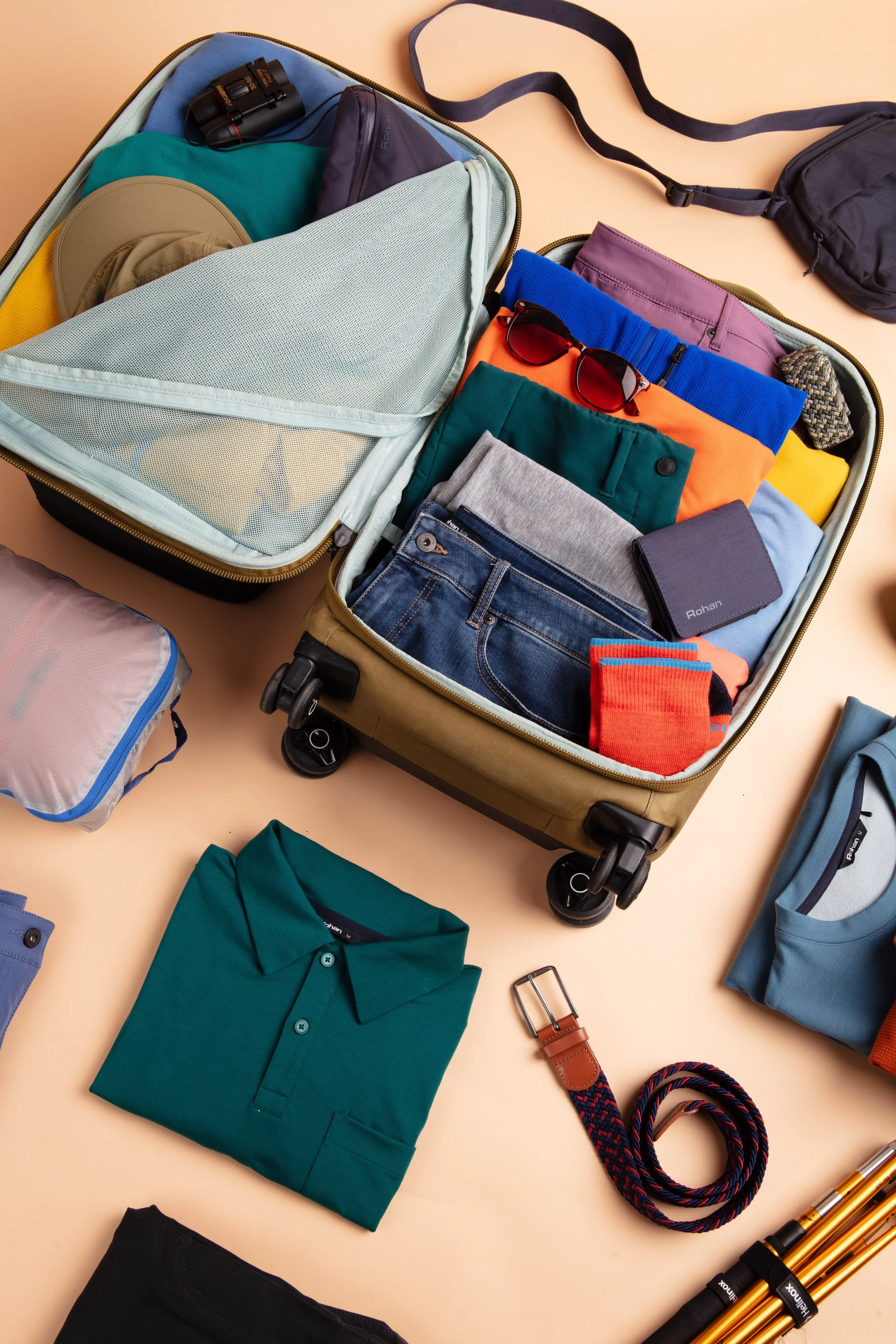 luggage creative2659.jpeg