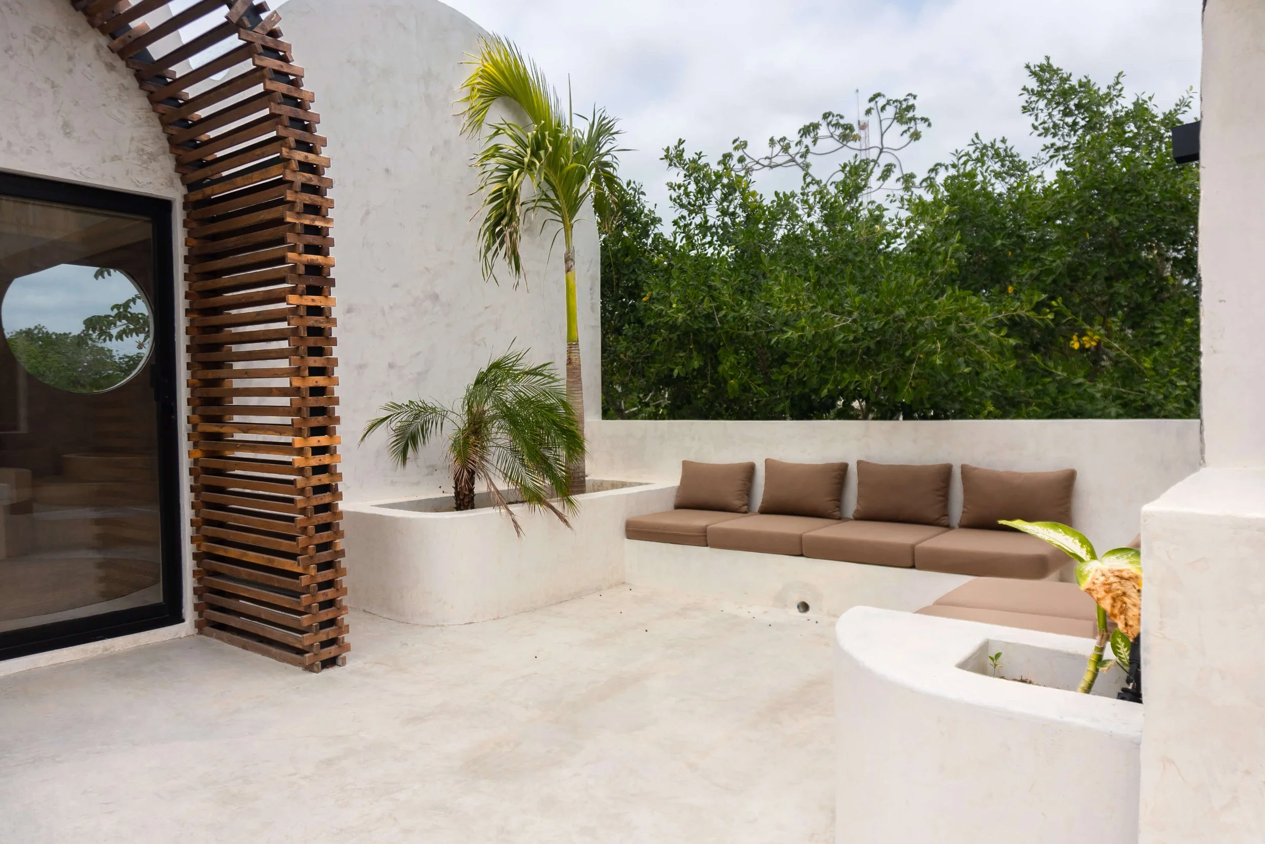 Casa Tira Tulum Maya ext lounge.jpg