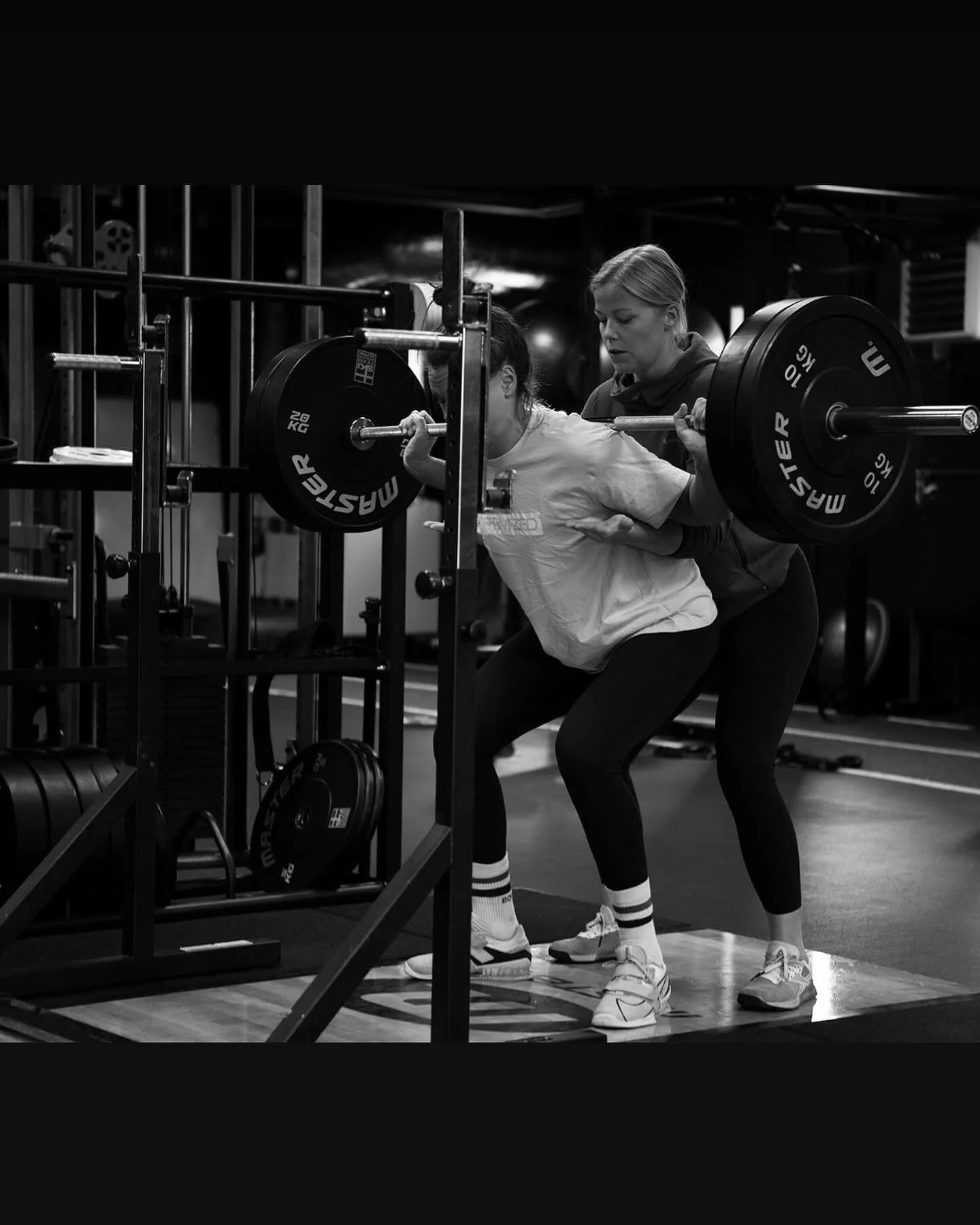 Åredalen! 
Jag öppnar upp för en liten styrkegrupp nu i september (swipa för all information)
1 h / veckan då vi lägger fokus på att träna och bygga styrka. 
För vem? 
Du som redan styrketränar, me