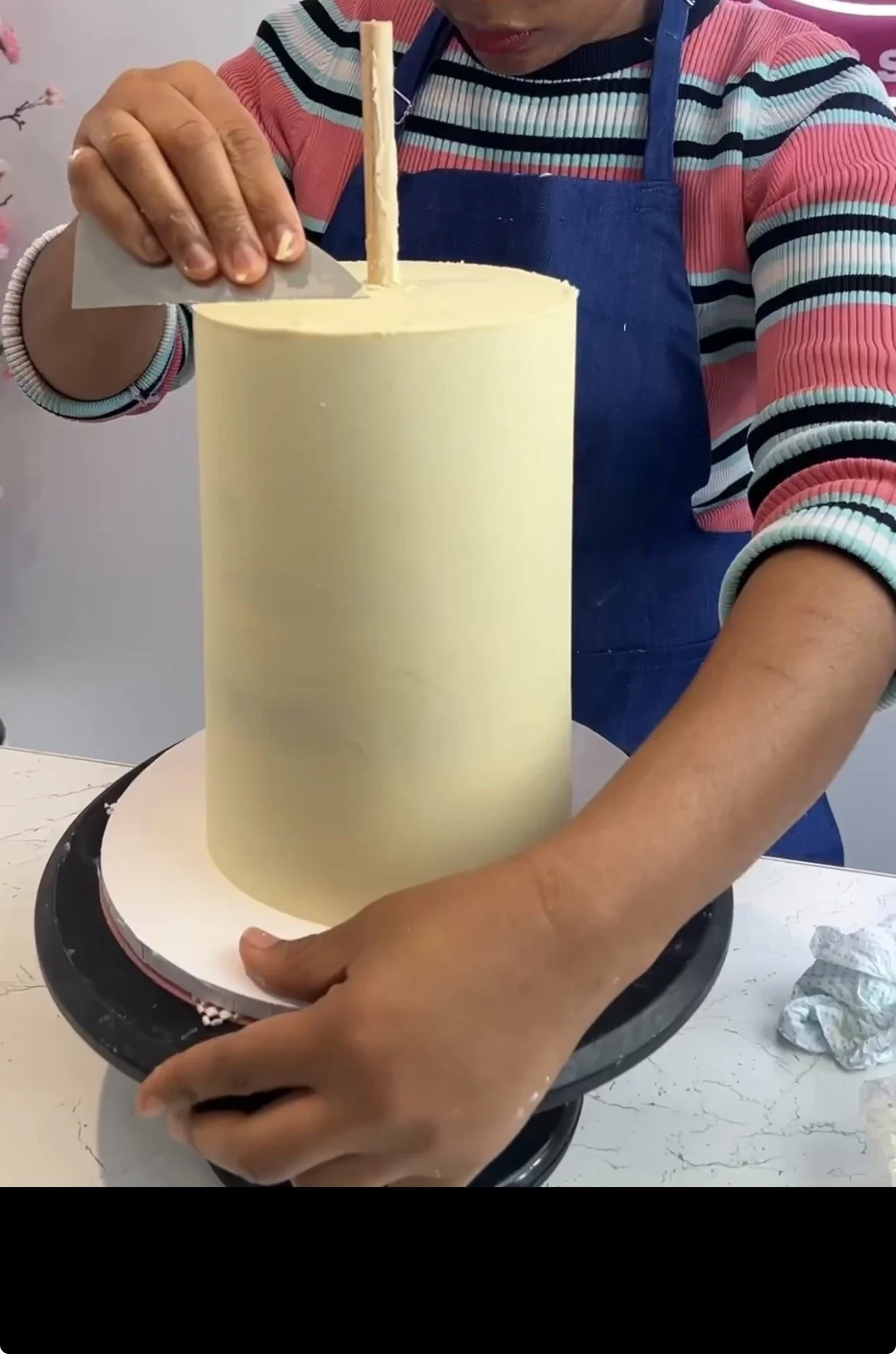 White Chocolate Ganache Training by Sensational Cakes and Desserts
