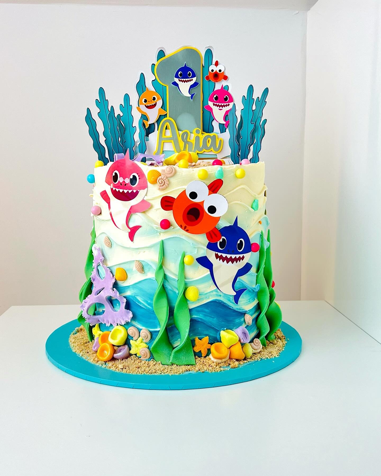 Baby Shark Cake!!!

From@baby shower cake to first birthday cake, we love loyal customers.

Layers of vanilla sponge with strawberry jam as requested.
Hit the link in the bio for the experience 😁😁

#babysharkcake #southampton #cakesinsouthampton