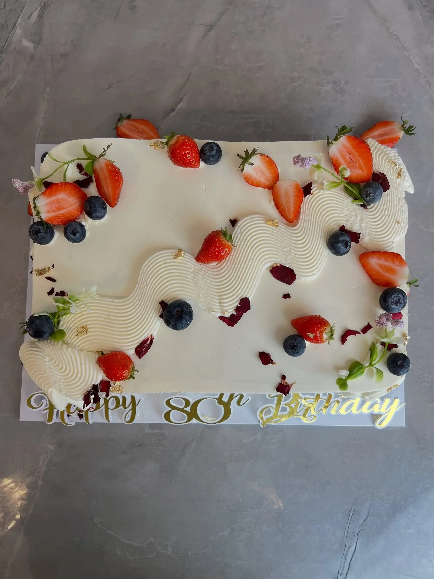 Sheet cake in. A very different look. 

Celebrating a grandpa at 80. Looking for a cake for your special occasion? Please use the link in the bio or send a DM.

#celebrationcake