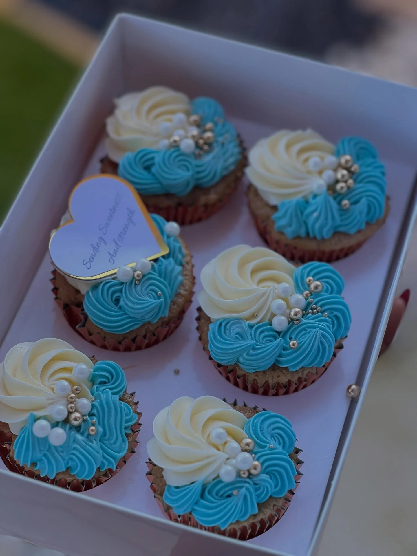 Cupcakes because it&rsquo;s Friday!!!

#cupcakes #southamptonbaker