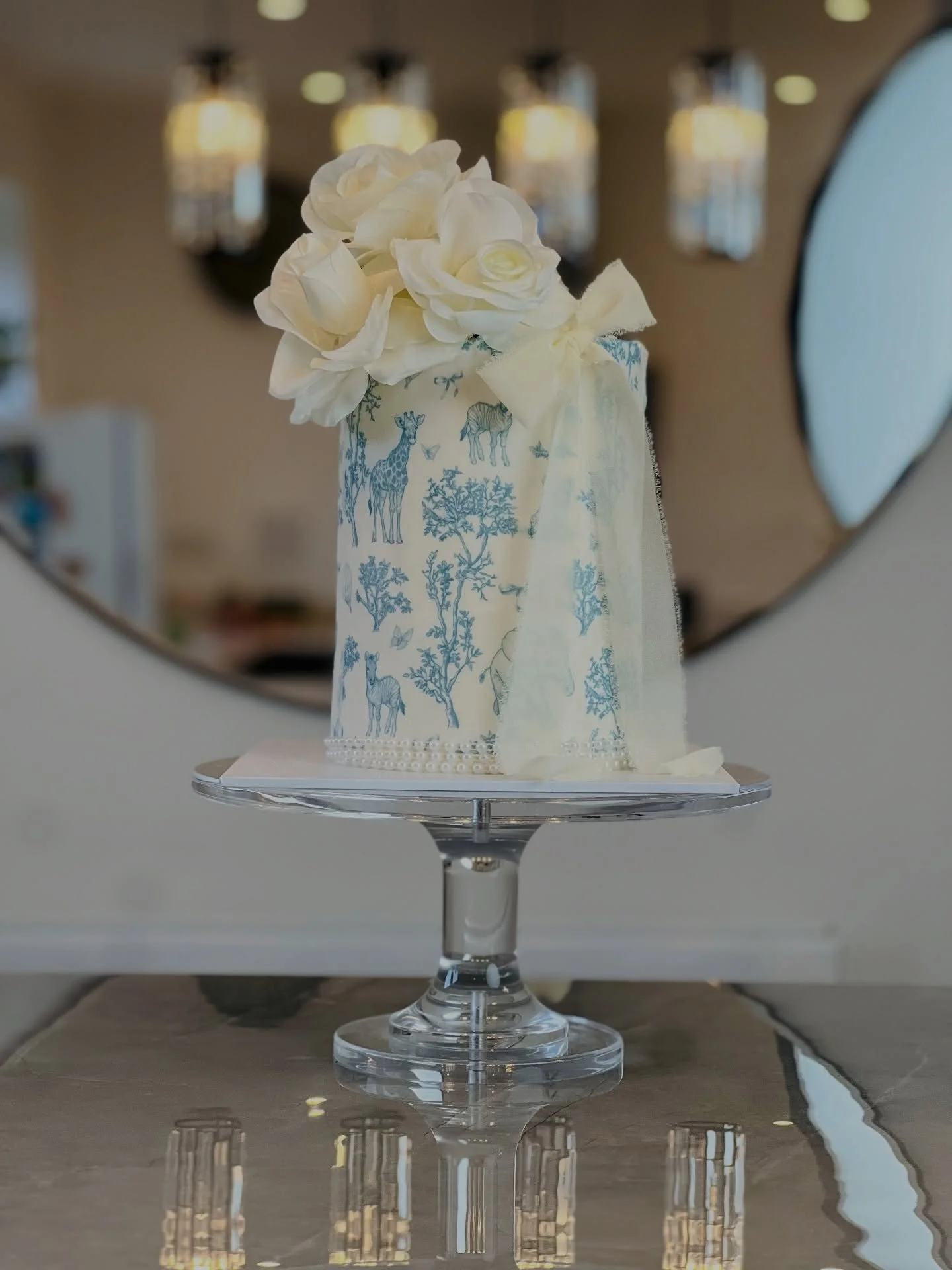 When the baby shower cake screams beauty!!

Need a cake in Hampshire, please use the link in the bio or send a DM!

#hampshirebaker #southamptonbaker