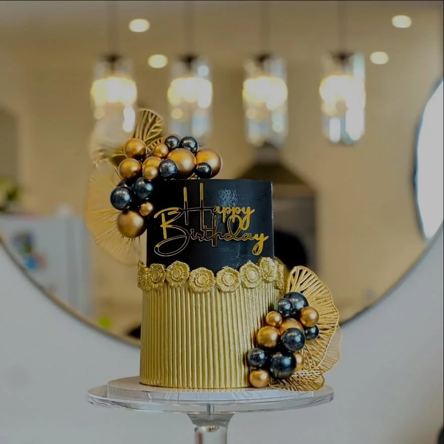 Design as requested by my client🤍🤍

Need a cake?
Please use the link in the bio or send a DM.

#cakesinhampshire