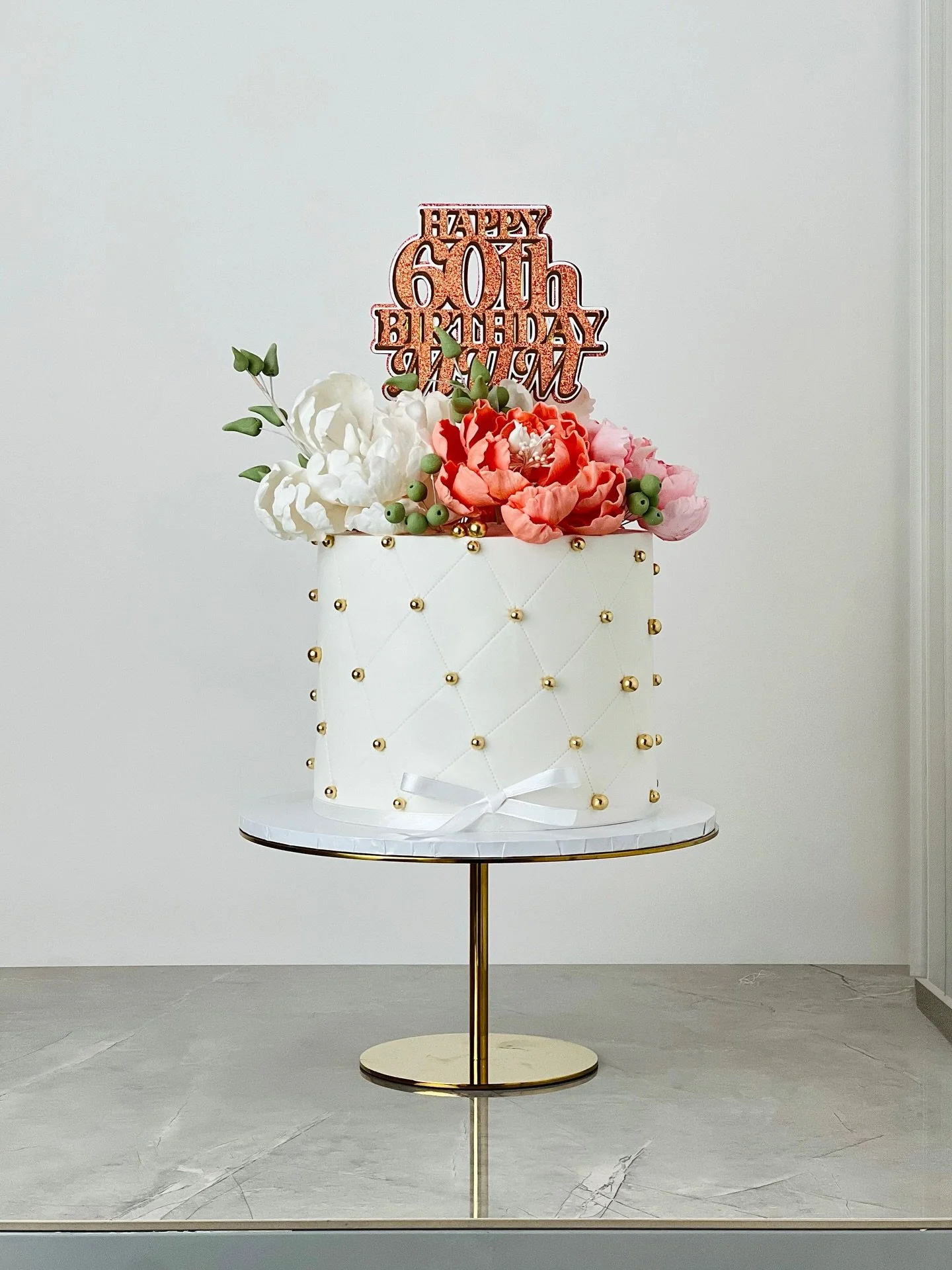 Absolutely gorgeous one!
Happy Easter Monday!
Gentle reminder our calendar is Ope and we are taking orders.

Need a cake?
Please use the link in the bio or send a DM.