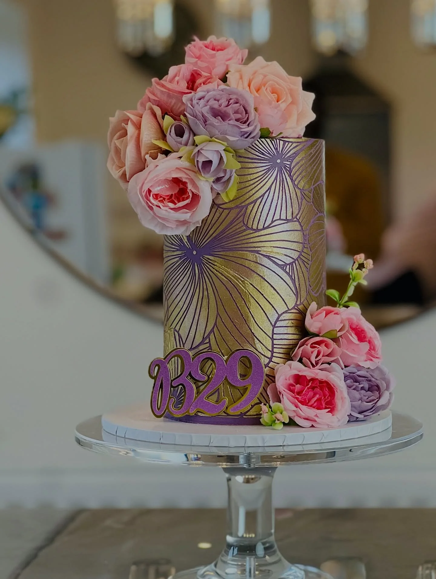 What better way to have a combo of pink and purple 🩷.
Need a cake? 
Please use the link in the bio or send a DM!
#cakesinhampshire