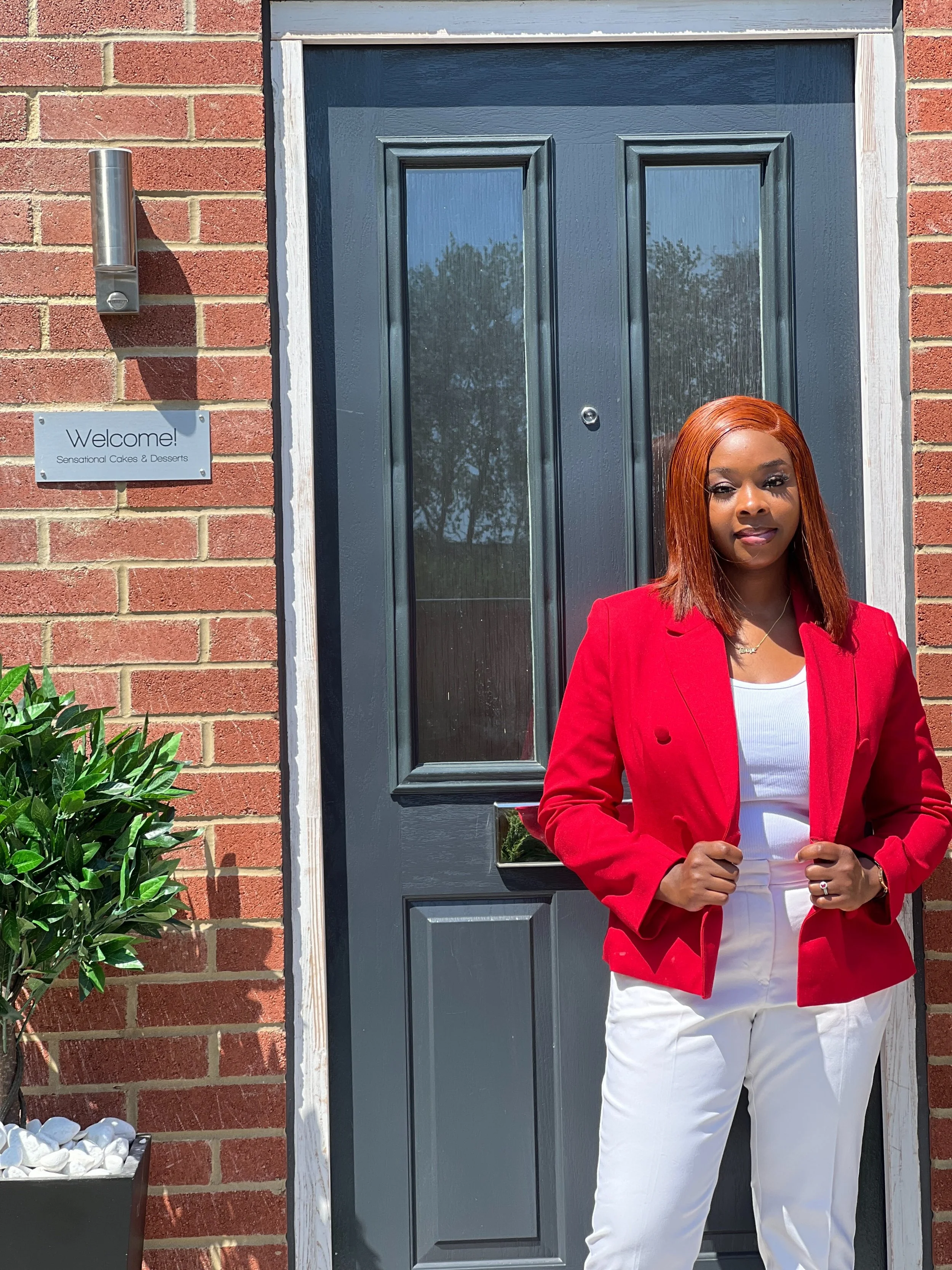 HI, I AM SOPE 👋

If you are new here, let me introduce myself!

I have been building my cake business for the past 10 years, and I have been in the UK for almost 4 years. 

One thing that has really stood out to me over the years is the feedback I c