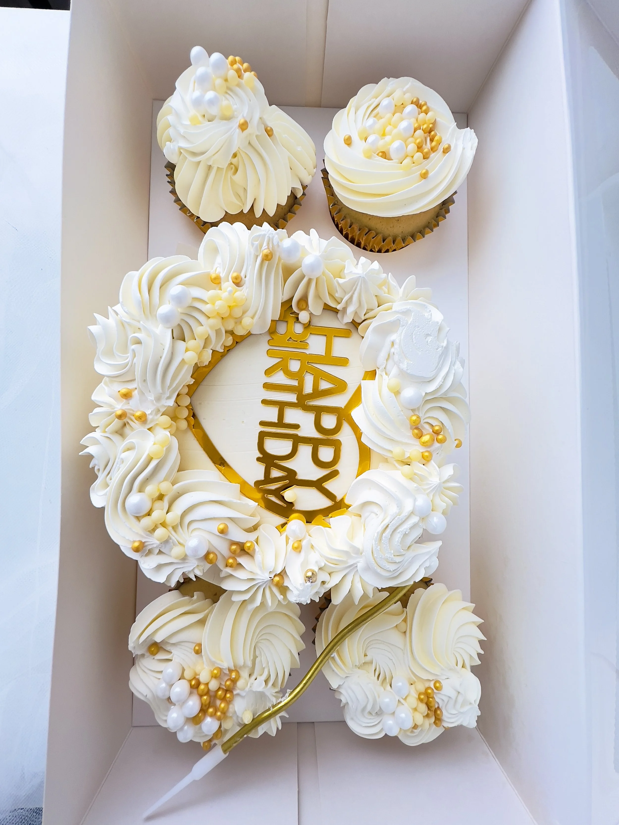 Bento Cake Box with 4 Cupcakes (White & Cream) by Sensational Cakes and Desserts.