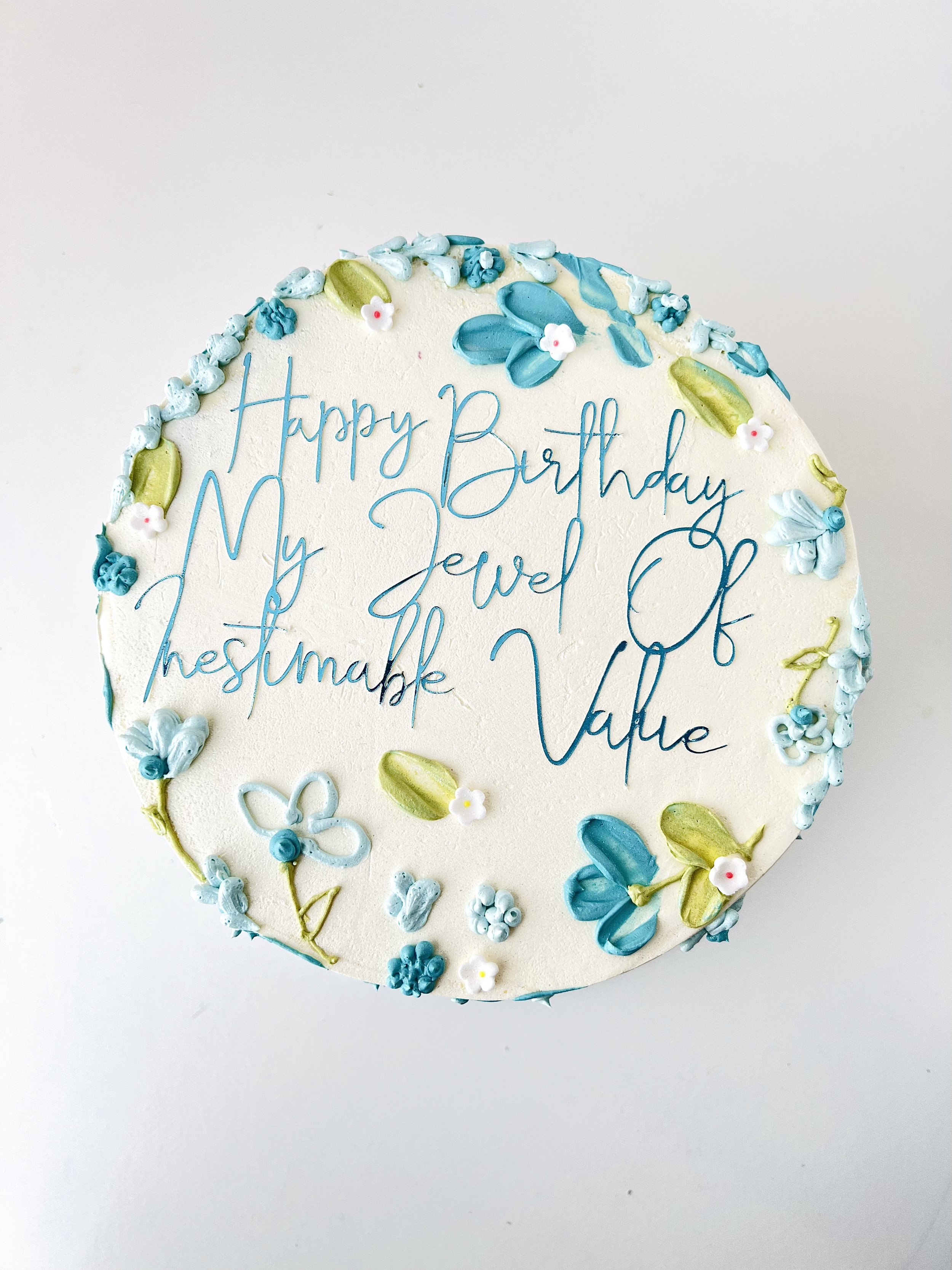 Top view of the Pallet-Painted Midi Cake by Sensational Cakes and Desserts