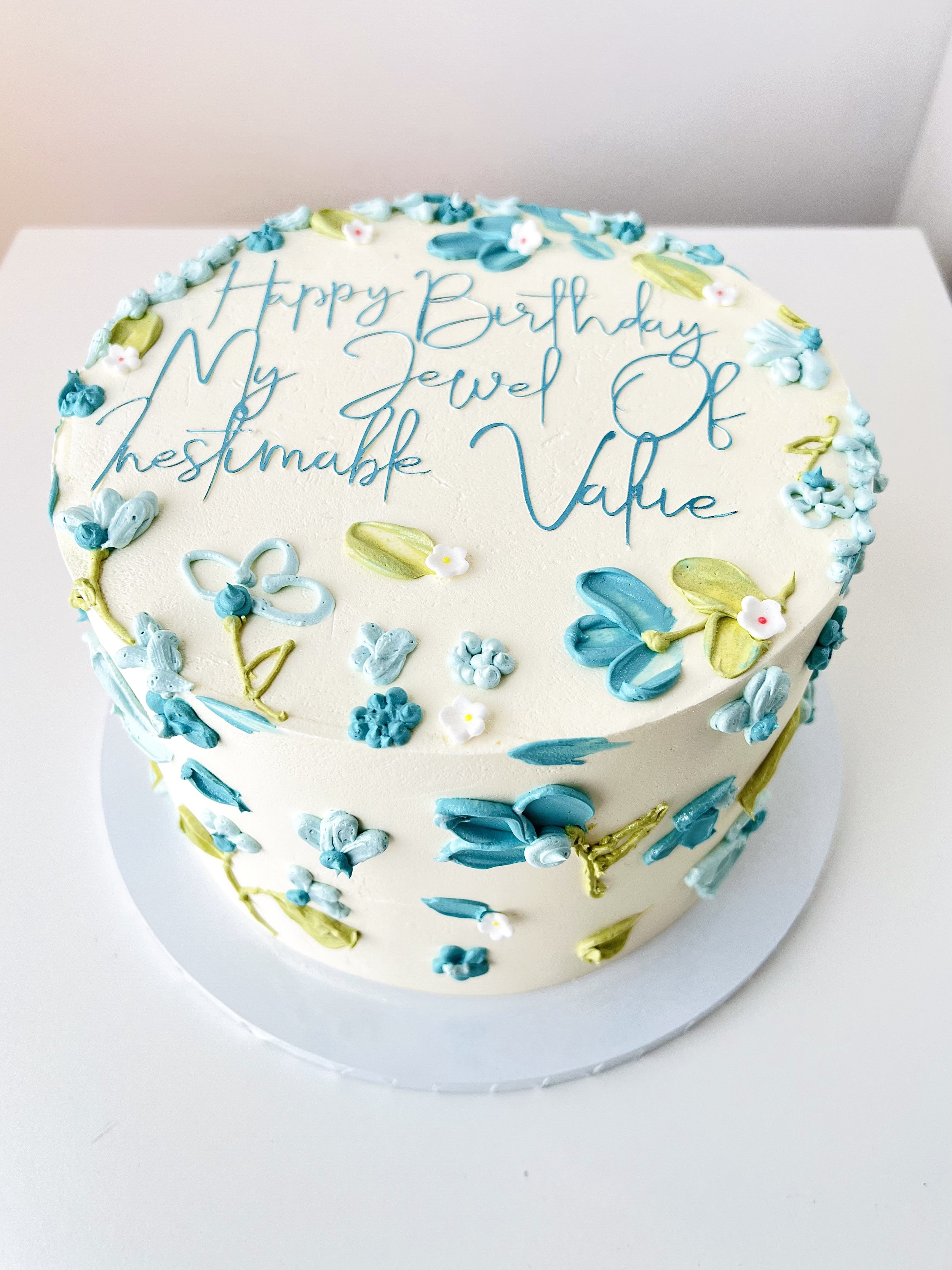 Pallet-Painted Midi Cake by Sensational Cakes and Desserts