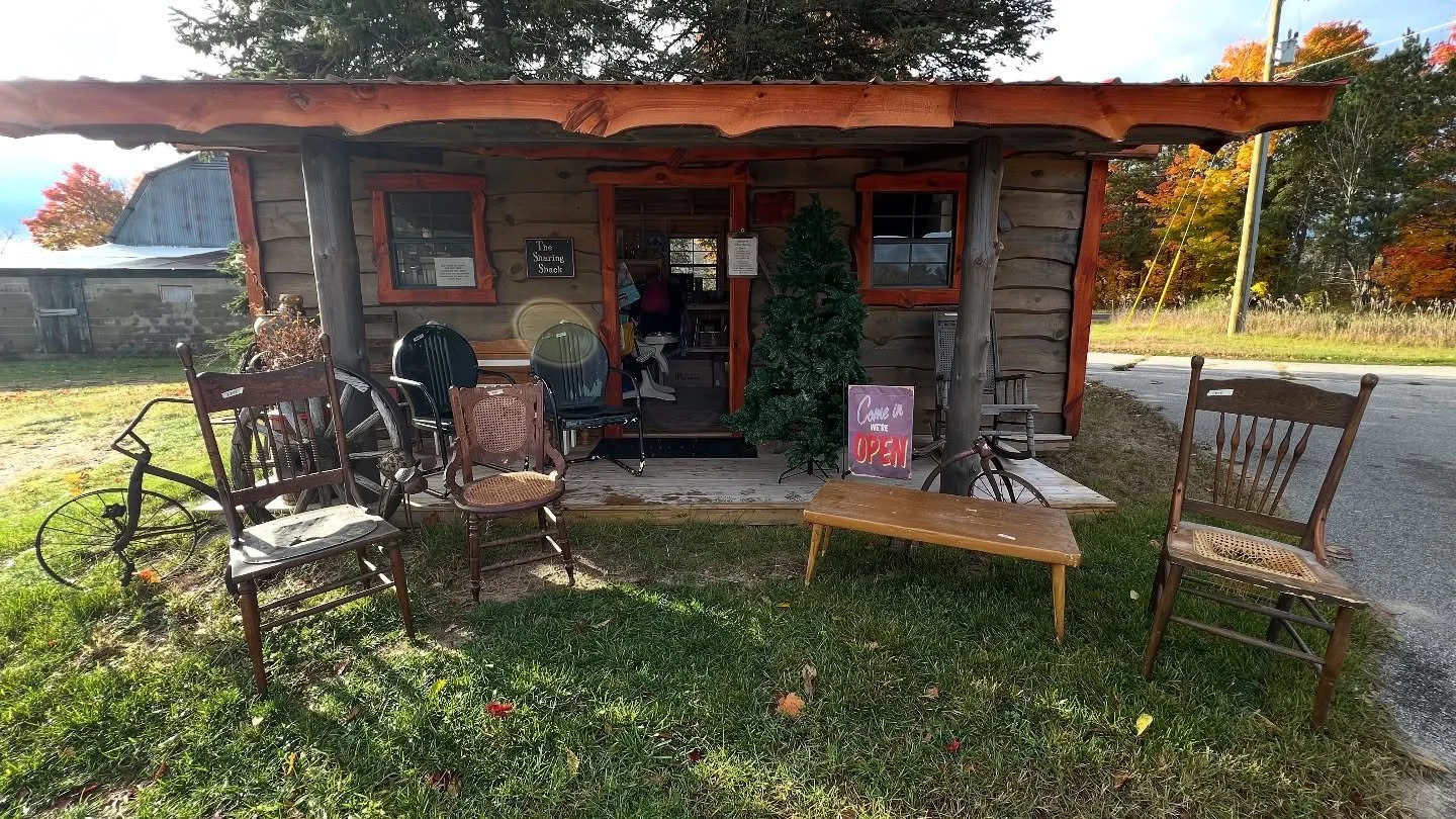 Good morning! 😃 Open today, Saturday, 10a - 4p. Have a great day!