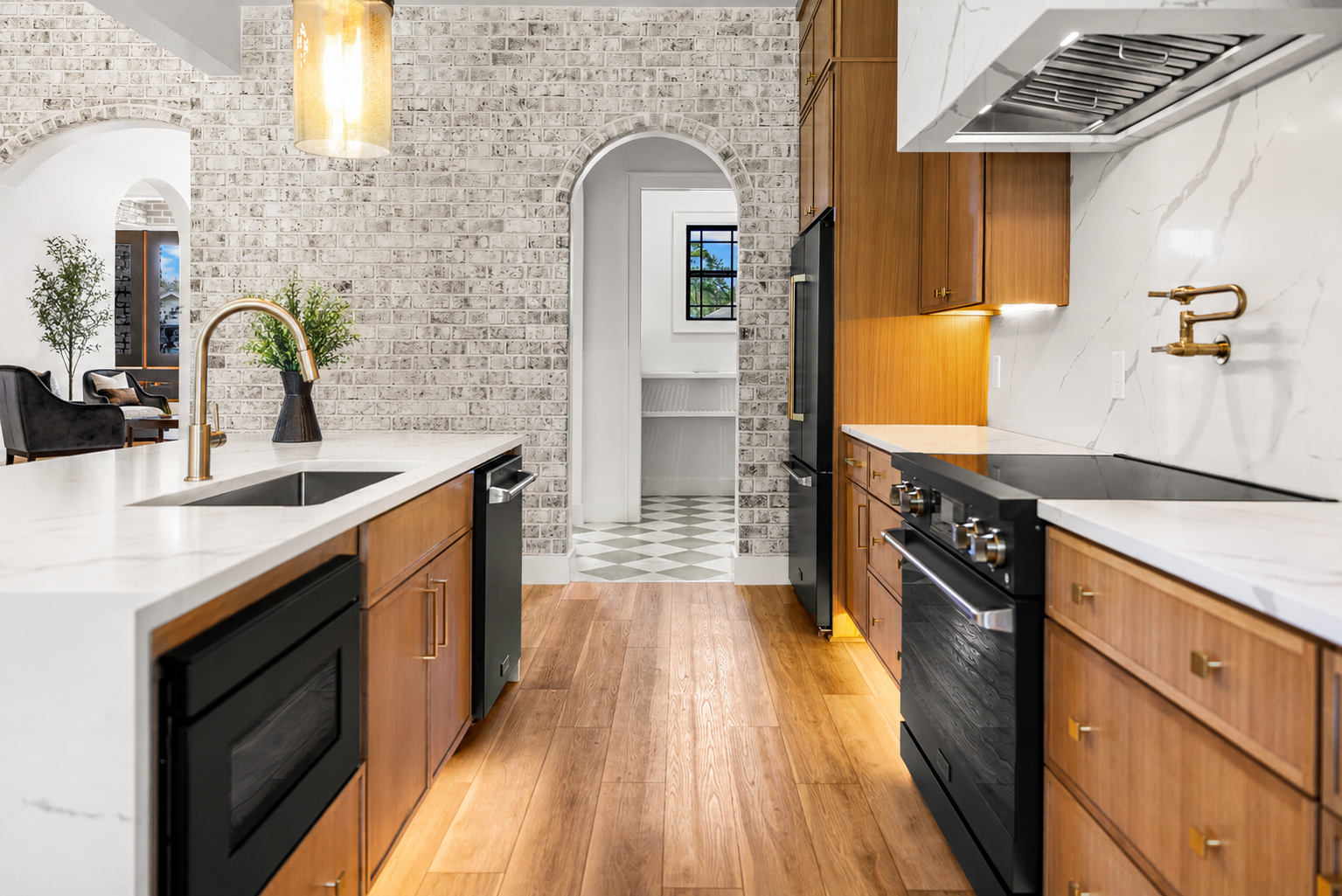 Kitchen-Cleaned up3.png