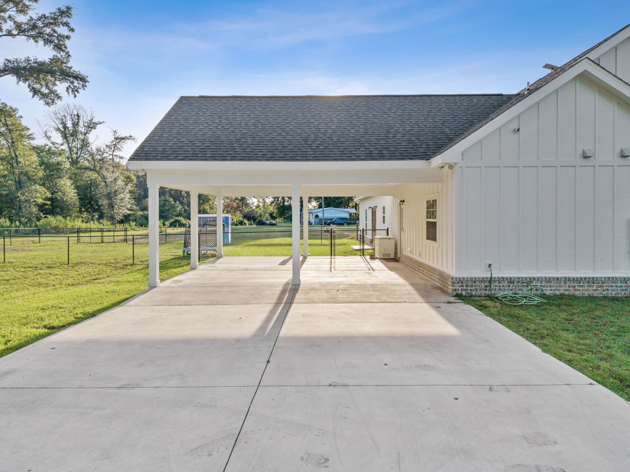 26-web-or-mls-1915_Hwy90-26.jpg