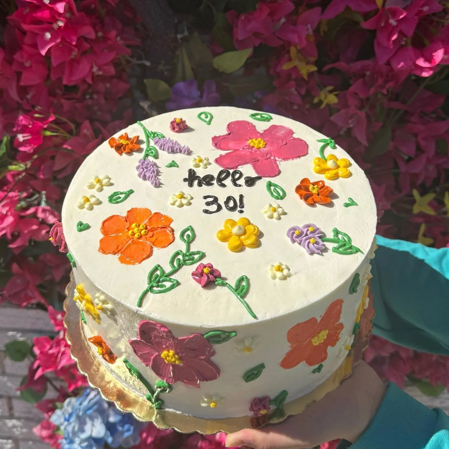 A cake that brings joy and energy&hellip; the scent of spring in the air 🌸✨🌼