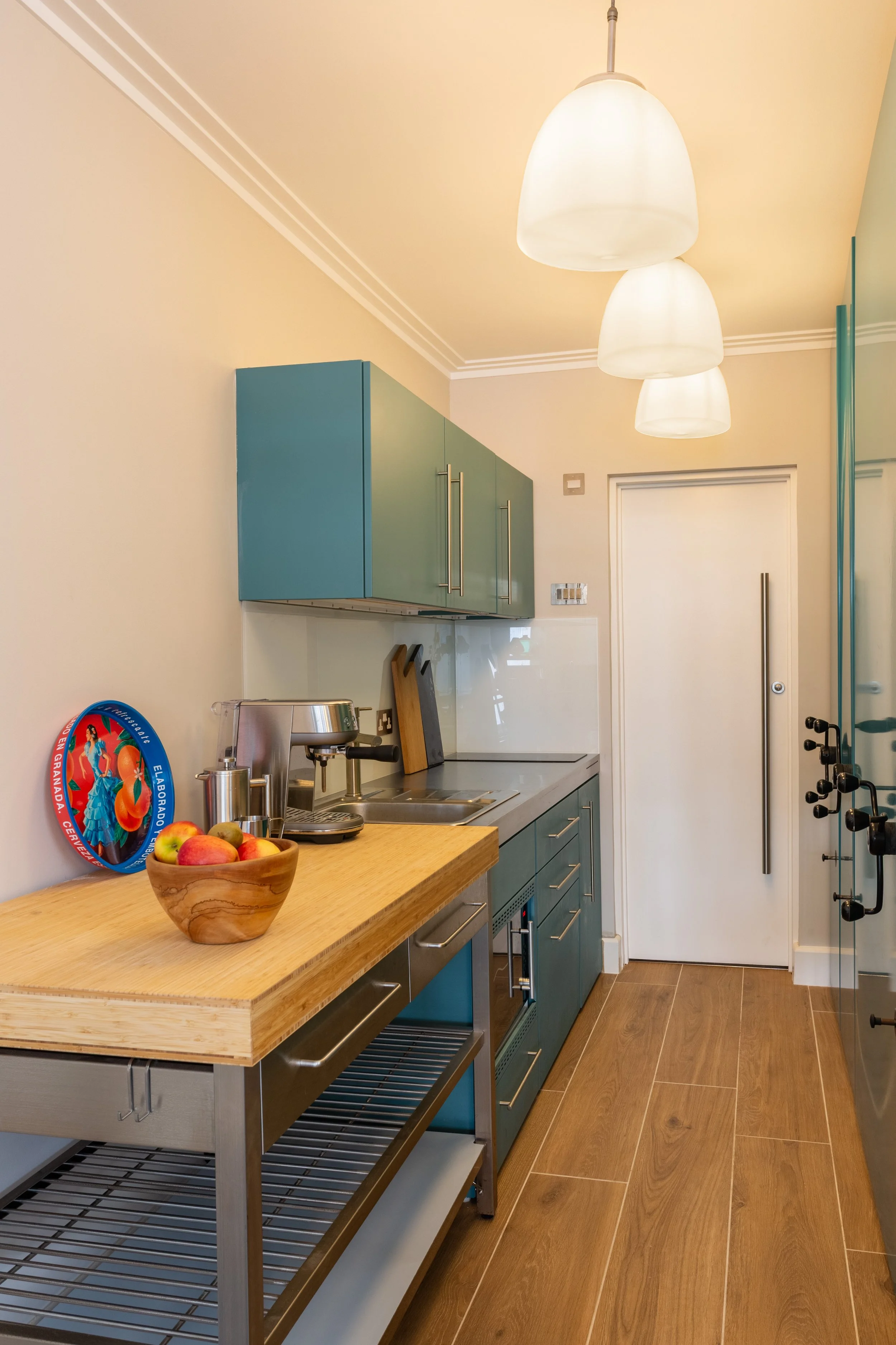 contemporary kitchen.jpg