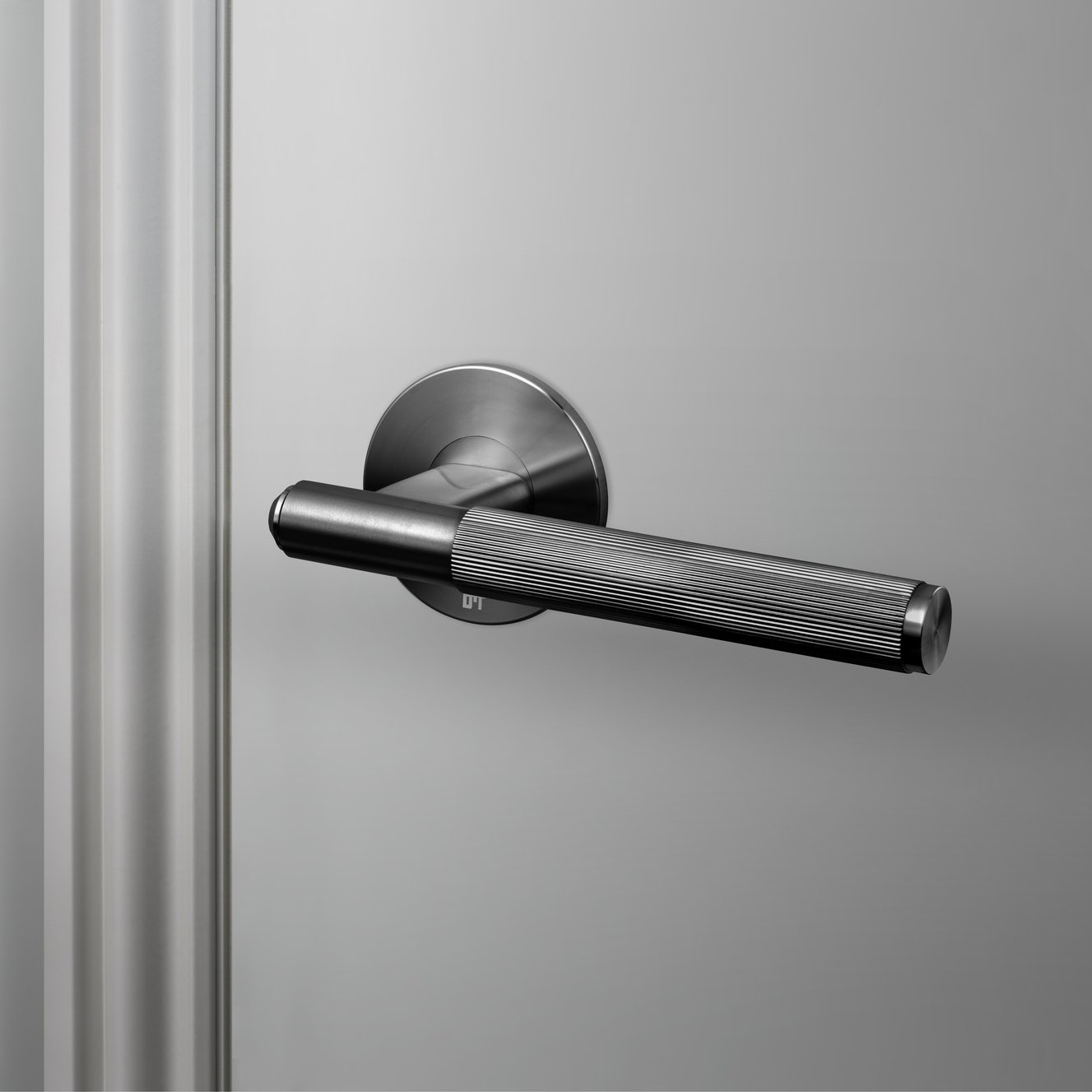 Door-handle_Fixed_Linear_Gun_metal_A1.jpg
