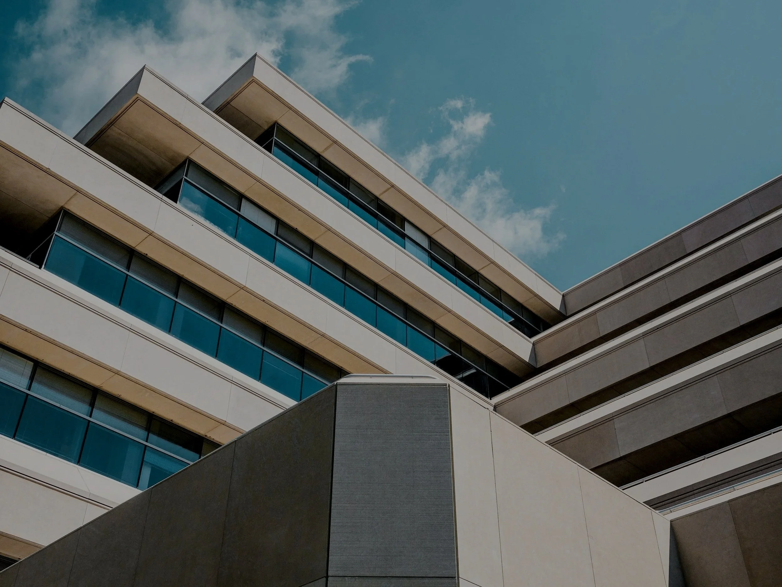 Payment, Delays and Defects: The Legal Issues That Derail Construction Projects
