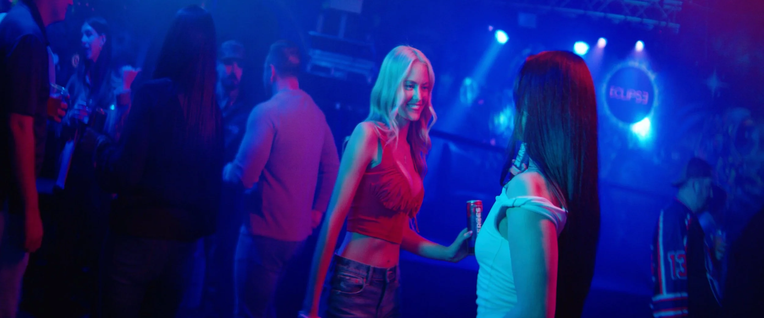 zeroesnightlife-3.jpg