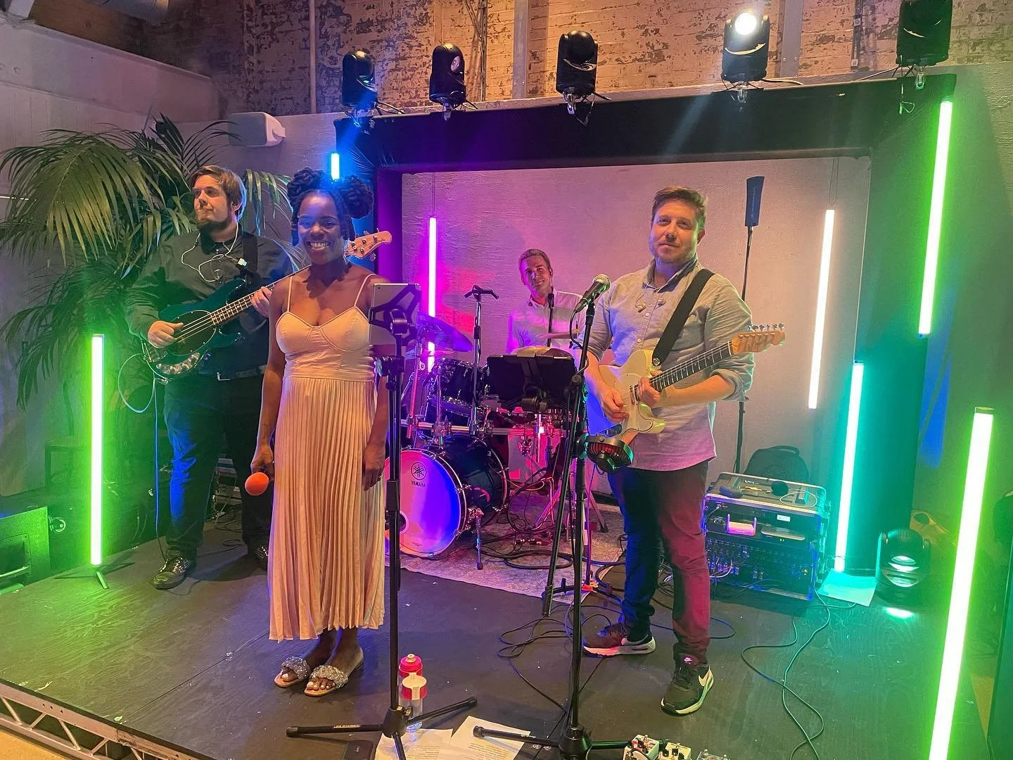 Our small 4-piece lineup, lots of fun was had on this one!
.
.
.
.
#halos #halosband #partymusic #partyband #corporateevents #weddingevents #weddingband #weddinginspiration