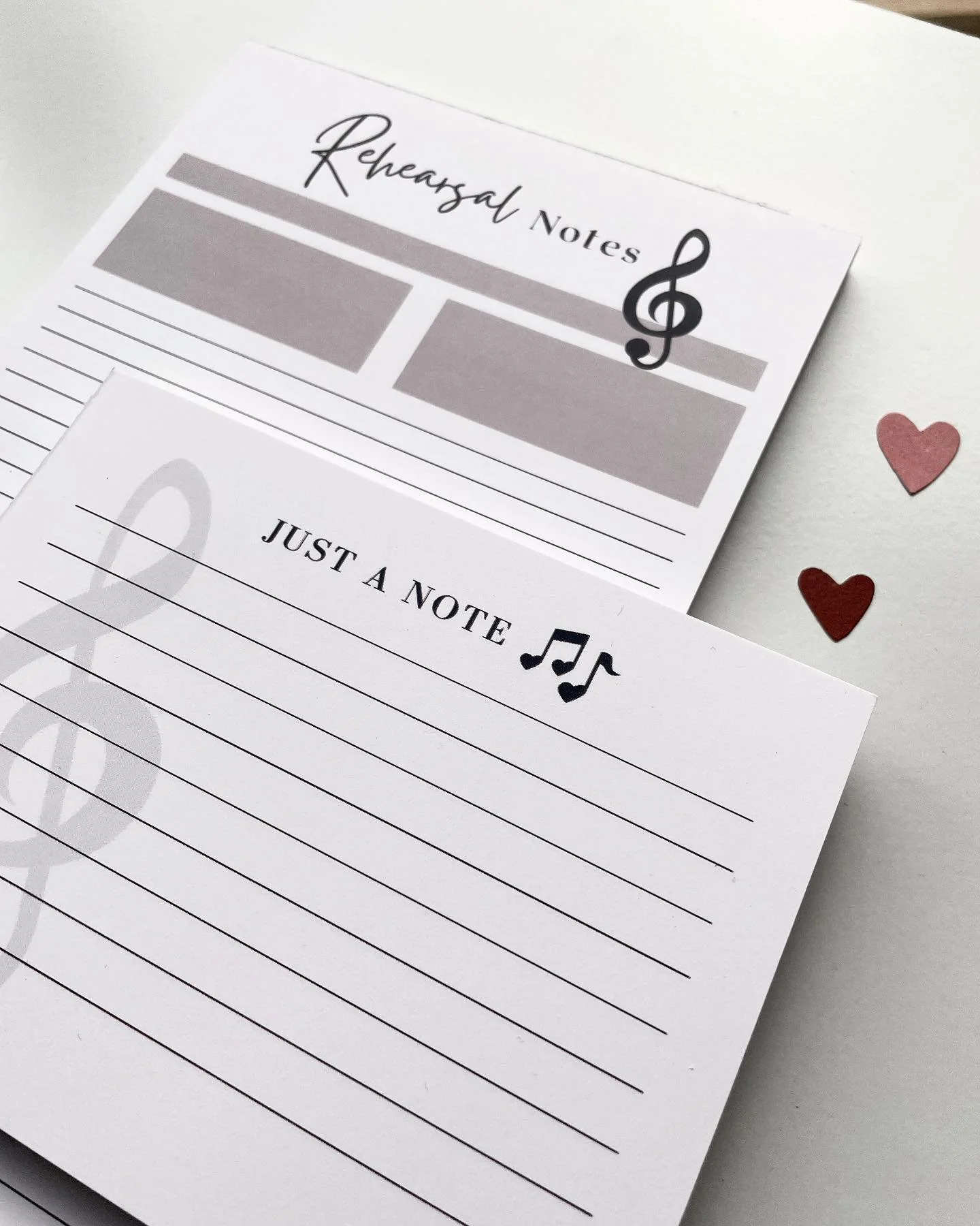Sunday Scaries aren&rsquo;t so bad when you&rsquo;ve already got your week in tune 🎶💗

Come shop notepads like these and much more at the 3rd Annual Waveny Park Arts Festival on Sunday, September 28th 10am - 4pm ✨ @carriagebarnartscenter