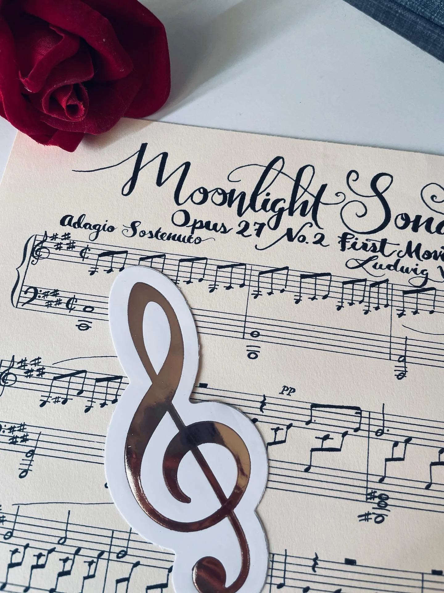 Just in time for the cozy, spooky, candlelit season &mdash; @penandpear is now taking commissions for the holidays ✨ If you&rsquo;ve been thinking about a meaningful gift (or something special for your own space), this is your moment!