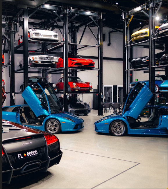 DEALERSHIP/CAR CLUB