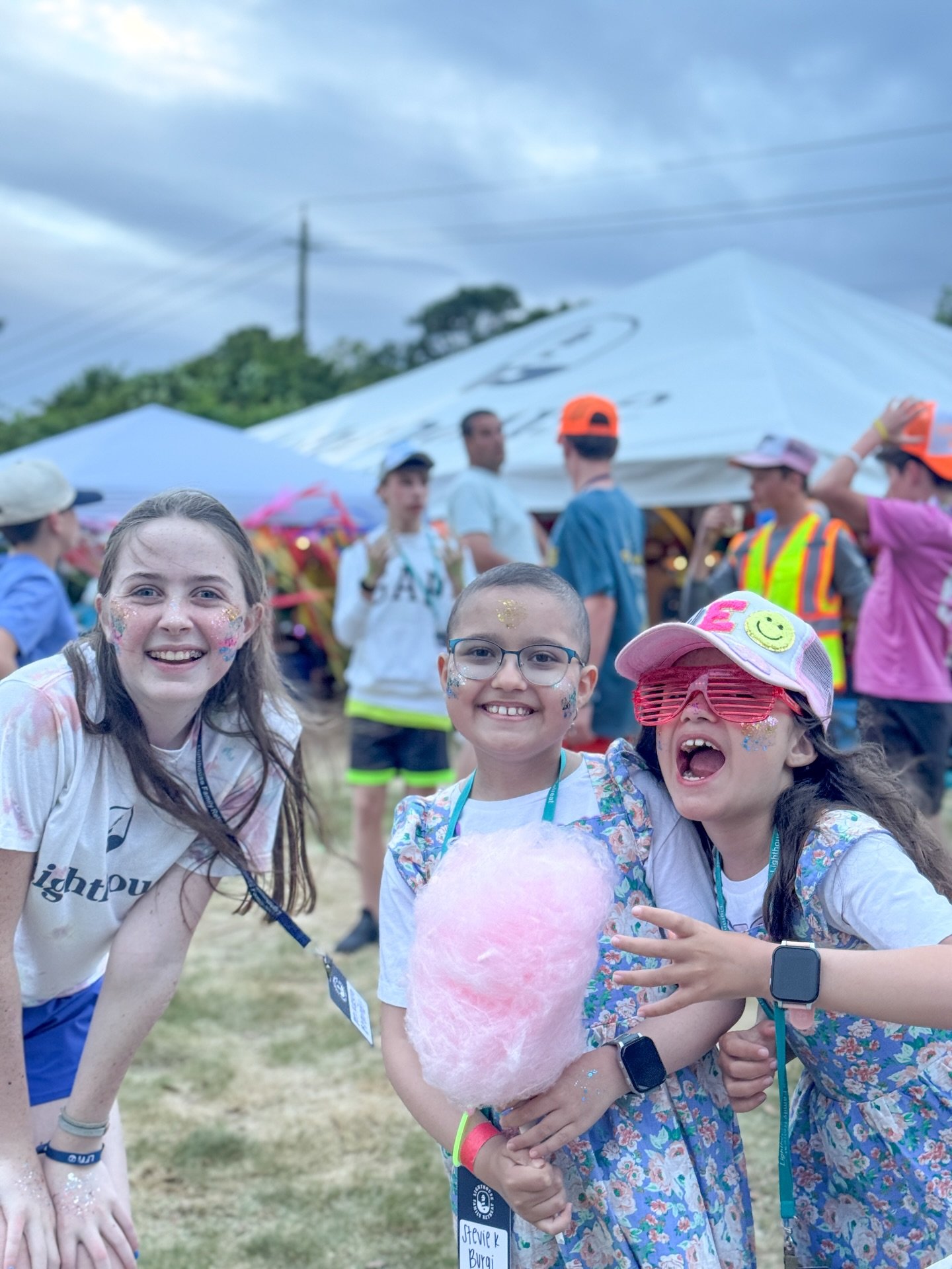 These smiles fill my heart. I feel so blessed to be a part of this retreat.  Thank you @lighthousefr inviting Hello Sugar back for Unbirthday celebrations!!!