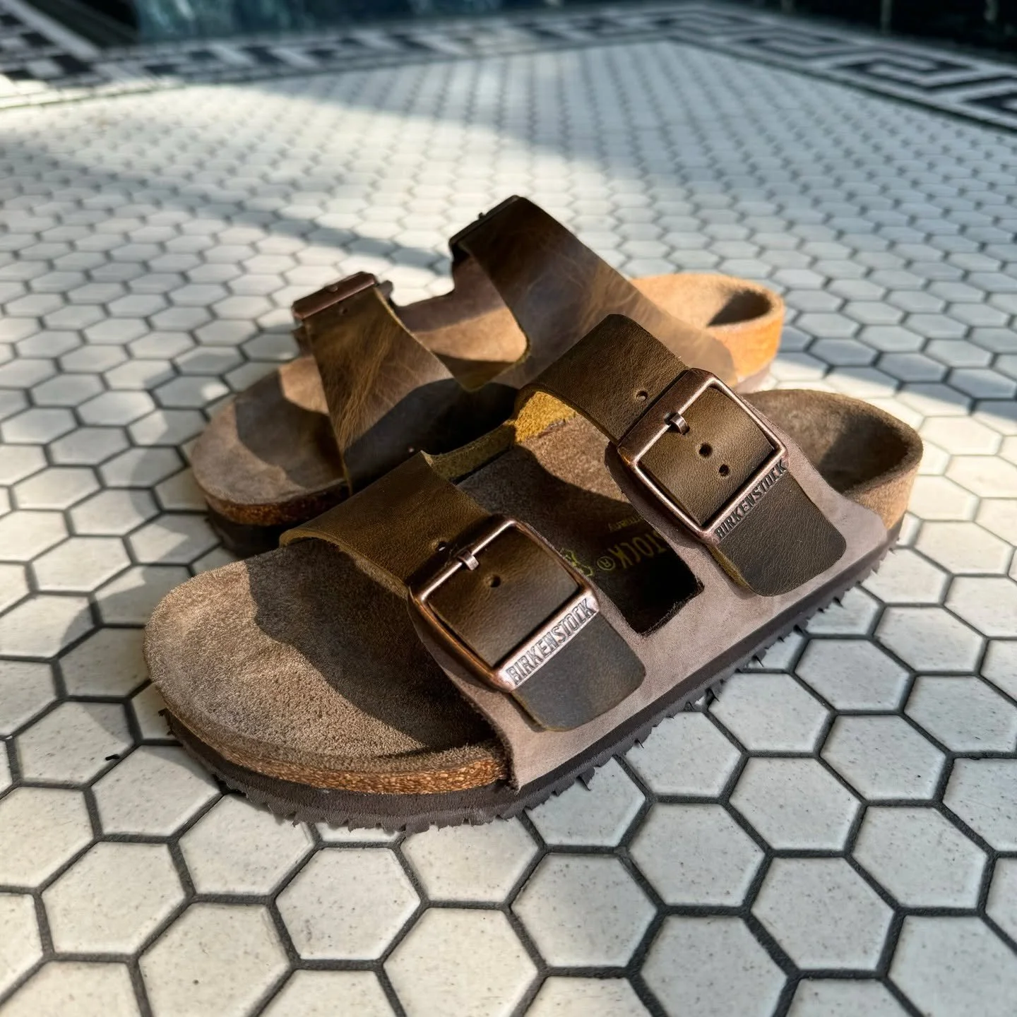 apparently birk doesn't make real leather birks in 'kid's sizes' π instead of repairing the fake leather ones, i made this new pair. they are built to last with vibram soles & the client picked out these excellent mismatched colors π