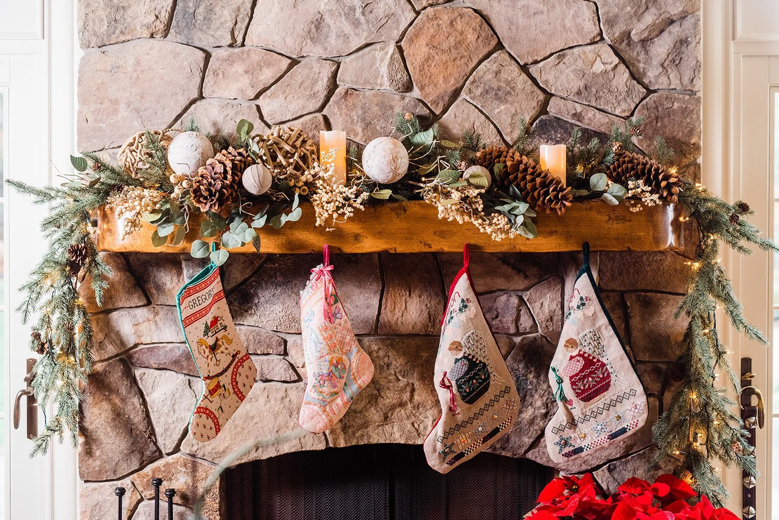 Cozy Traditional Christmas Decor For This Lodge Style Home