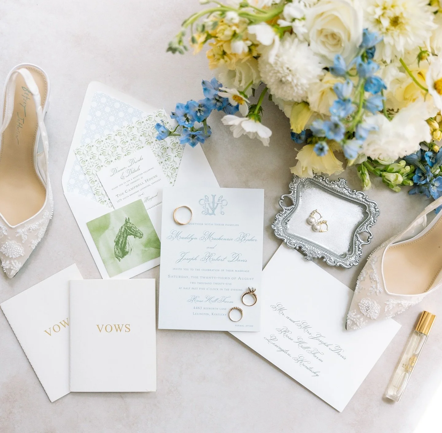 A Kentucky horse farm, a love story, and a suite full of thoughtful details 🐎 For Maddie &amp; Joe, we played with bold patterns and designed a custom monogram featuring a horse bit as the M 🤍