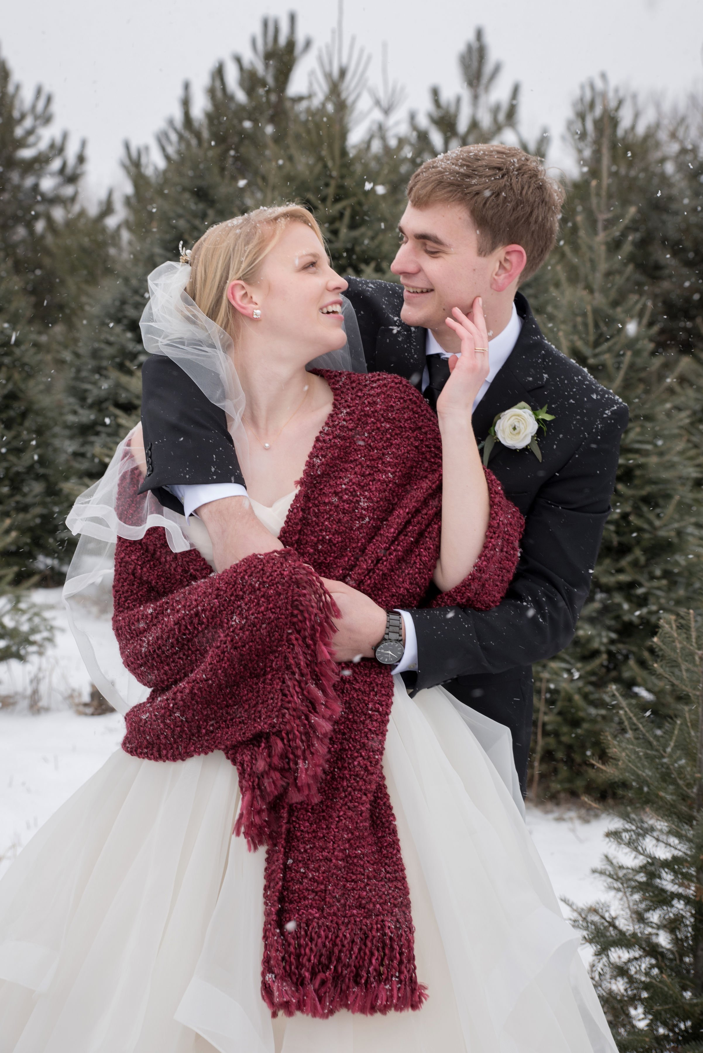 WinterWeddingBrideGroom.jpeg