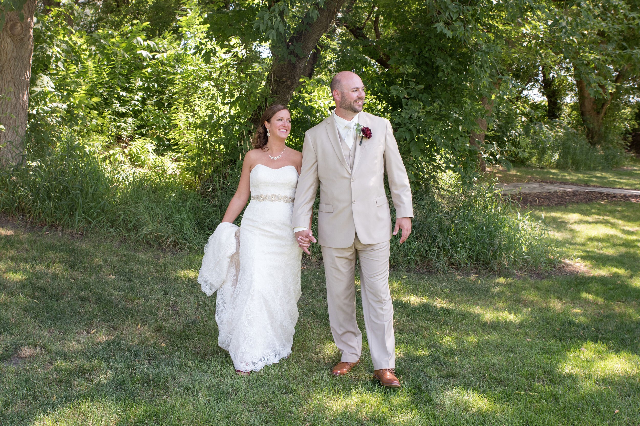 Wedding+Portraits+Gathered+Oaks+Summer.jpeg